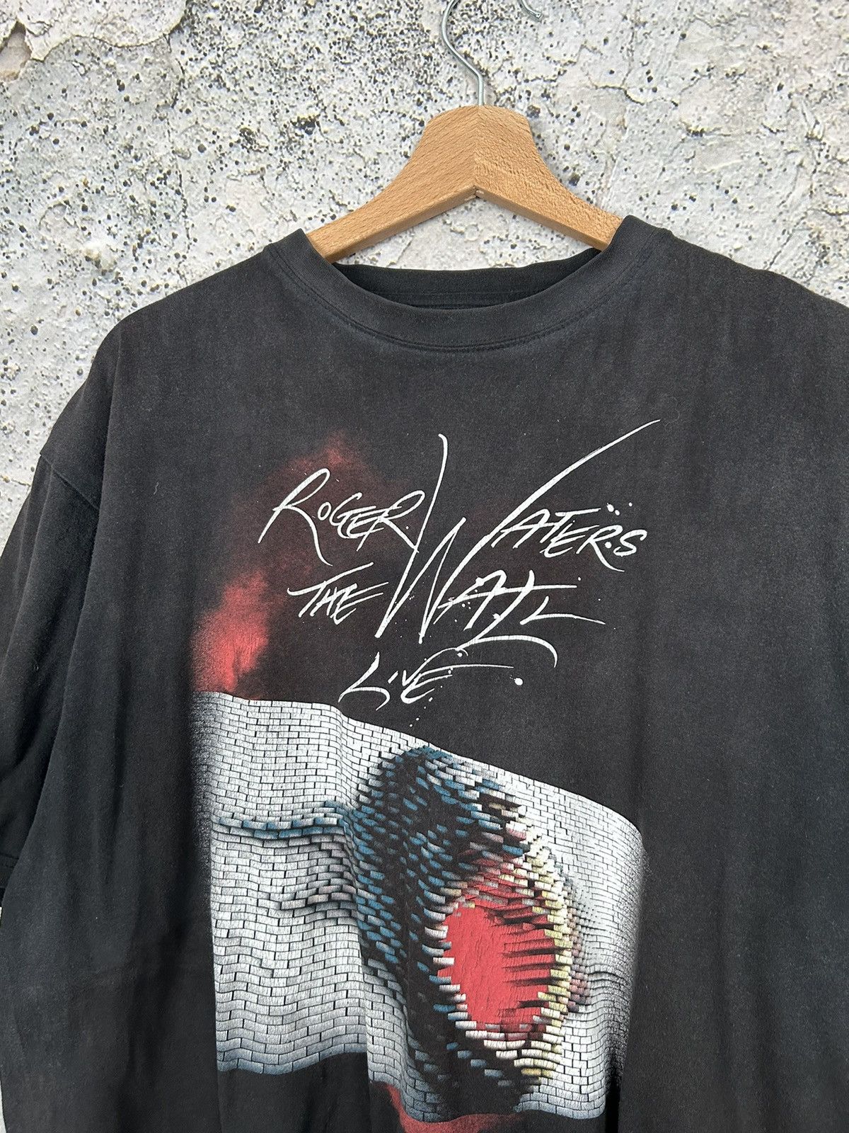Band Tees × Pink Floyd Vintage Pink Floyd The Wall Rock Band Tee Rare Size US XL / EU 56 / 4 - 4 Thumbnail