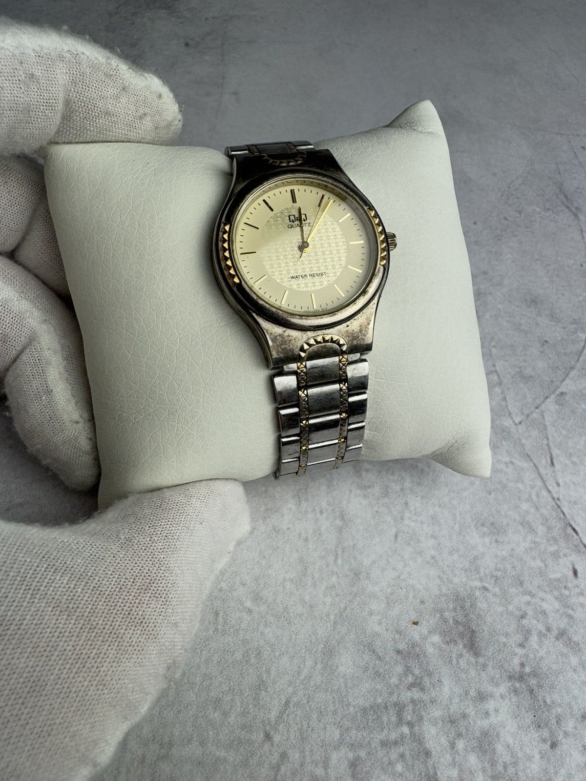 Japanese Brand × Vintage Q&Q Watch Japanese Style Vintage Size ONE SIZE - 1 Thumbnail