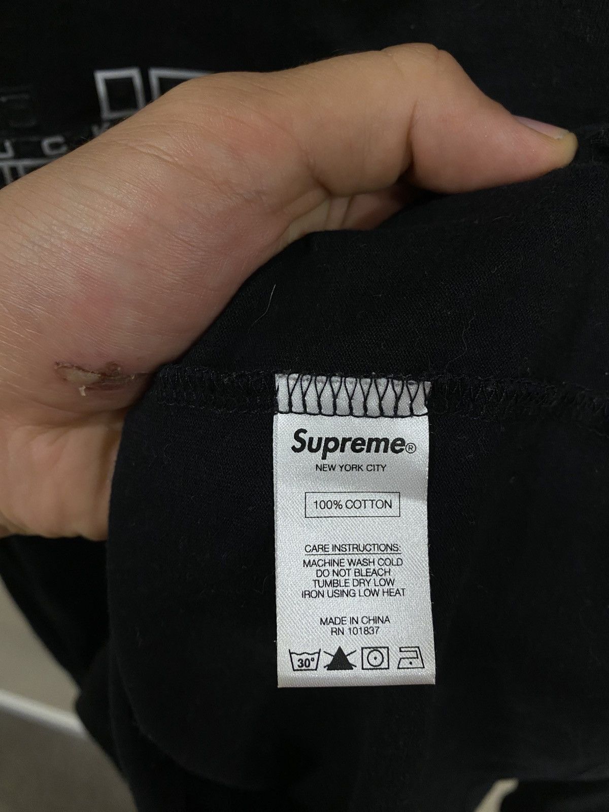 Supreme Supreme Fuck Do You Heard Longsleeve Size US L / EU 52-54 / 3 - 5 Thumbnail