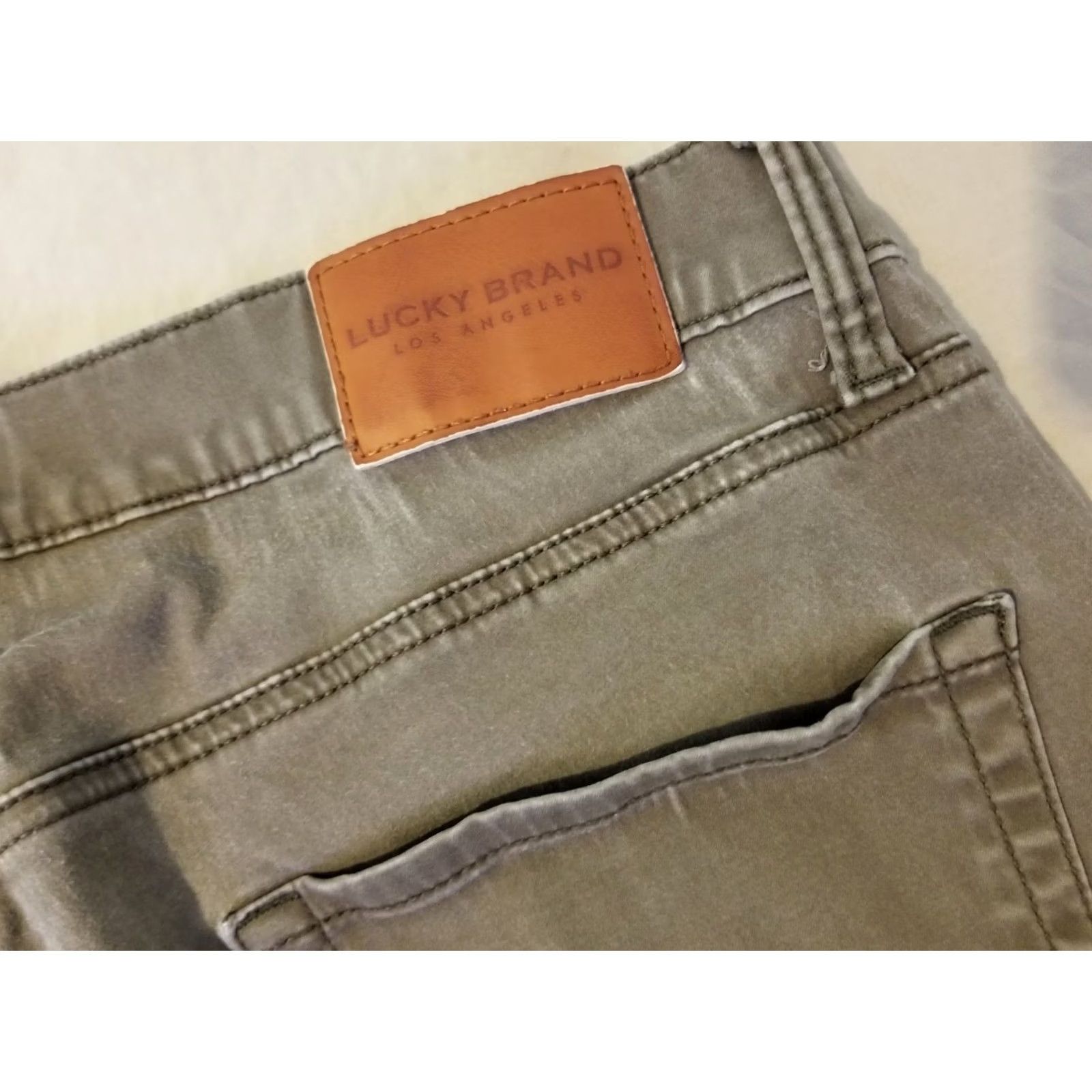 Lucky Brand Lucky Brand Jeans 34x32 Slim Straight Denim 5-Pocket Men Beige Khaki Pants Vintage No Size US 34 / EU 50 - 2 Thumbnail