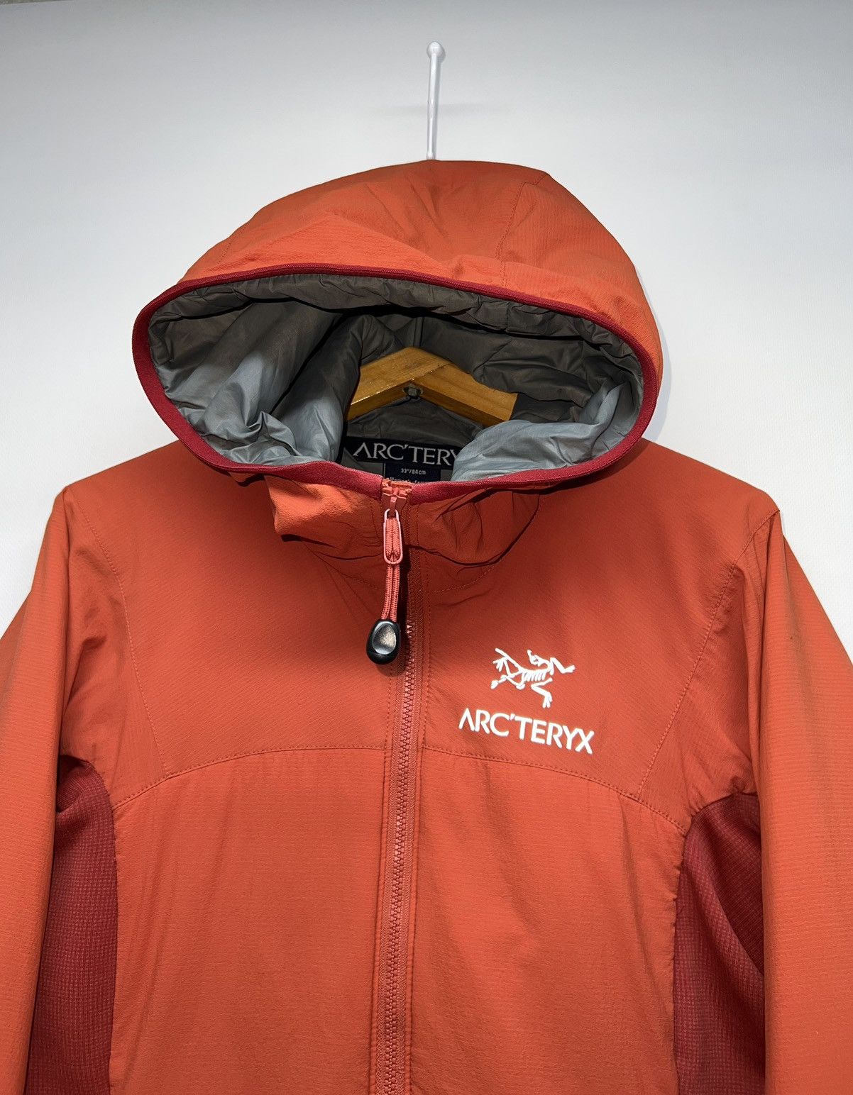 Arc'teryx Vintage Y2k Arc’teryx 🧡 Nylon Reflective Logo Jacket 00’s Size XS / US 0-2 / IT 36-38 - 3 Thumbnail