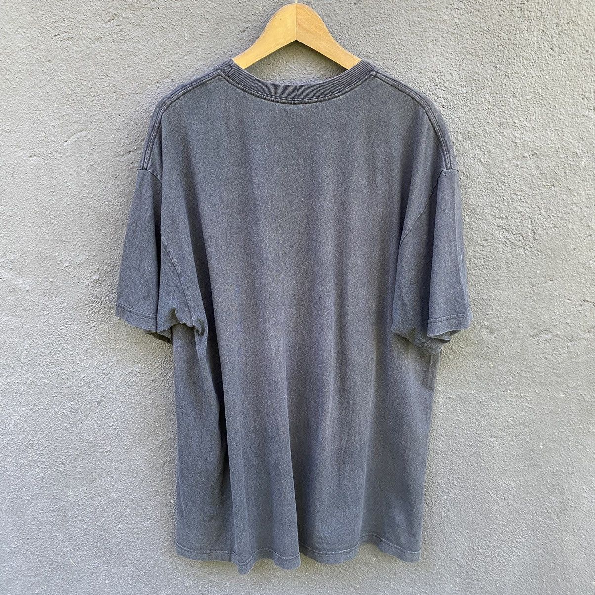 Vintage Thrashed Faded Vintage Y2K Blue Demon Mask ERD GRUNGE TEE Size US XL / EU 56 / 4 - 5 Thumbnail