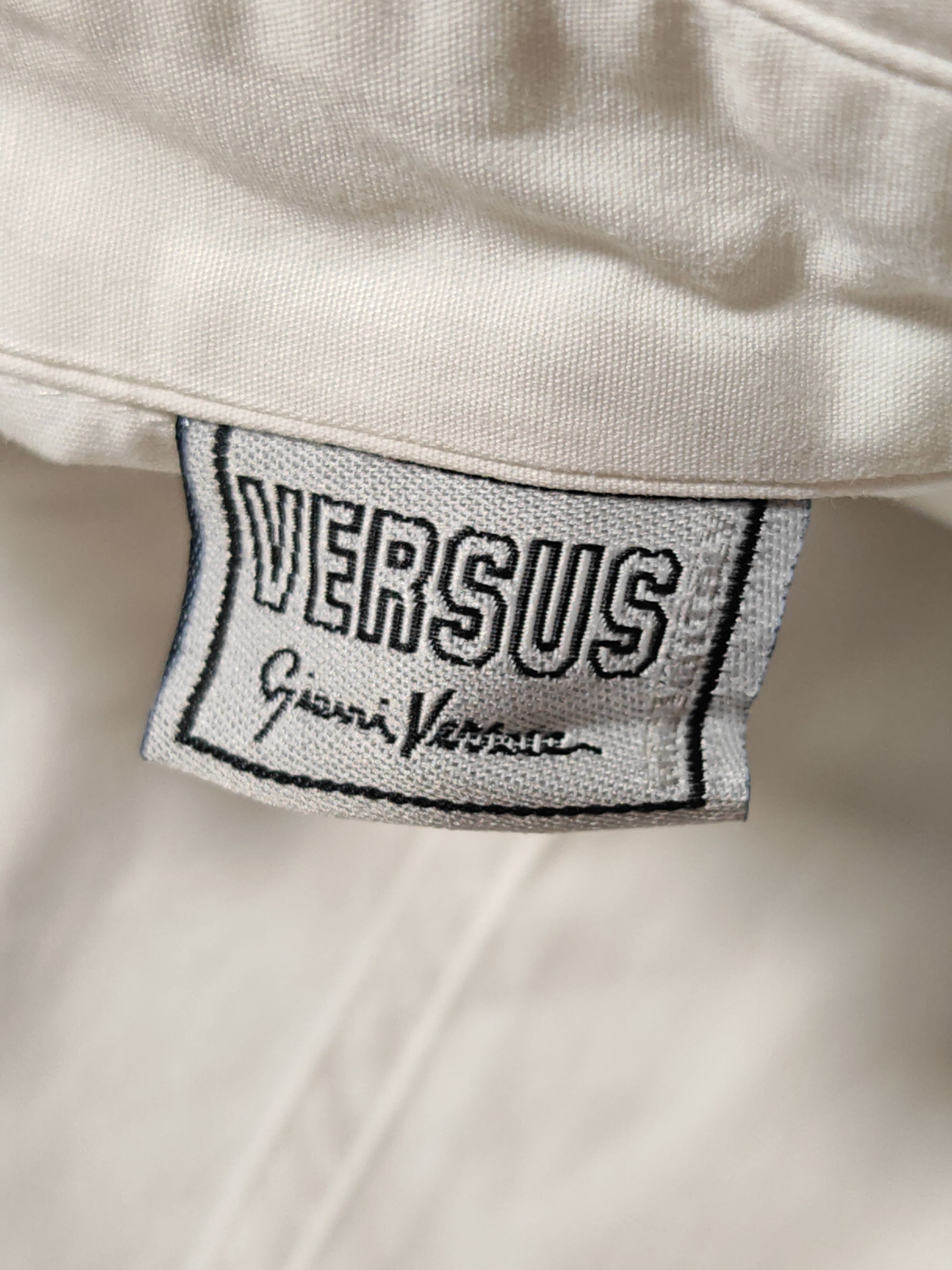 Versus Versace Versus Versace 90s All Gold Lion Shirts Long Sleeves Italy Size US L / EU 52-54 / 3 - 4 Thumbnail