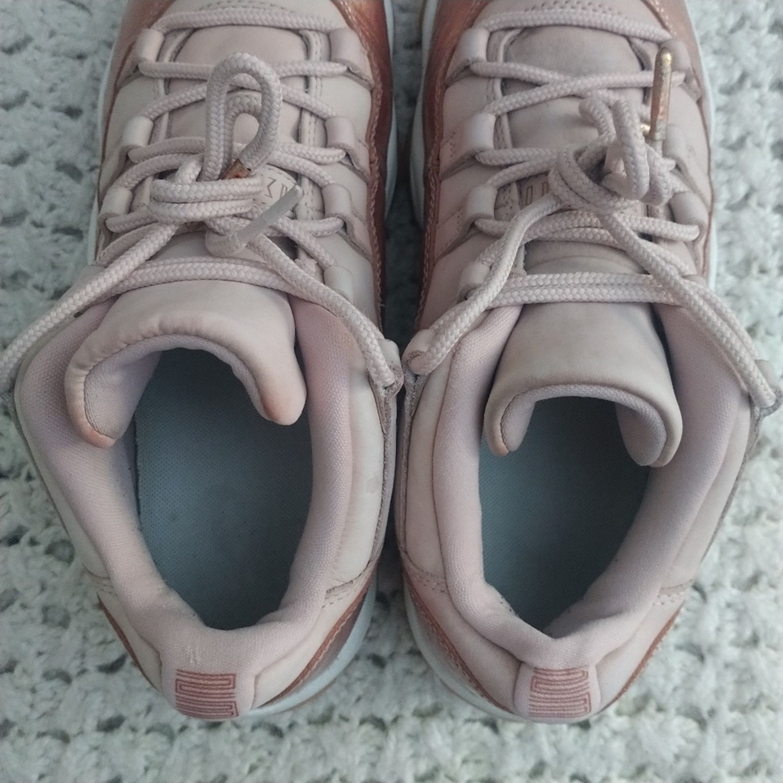 Jordan Brand Air Jordan 11 Retro Low 'Rose Gold' women size 10.5 Size US 10.5 / IT 40.5 - 6 Thumbnail