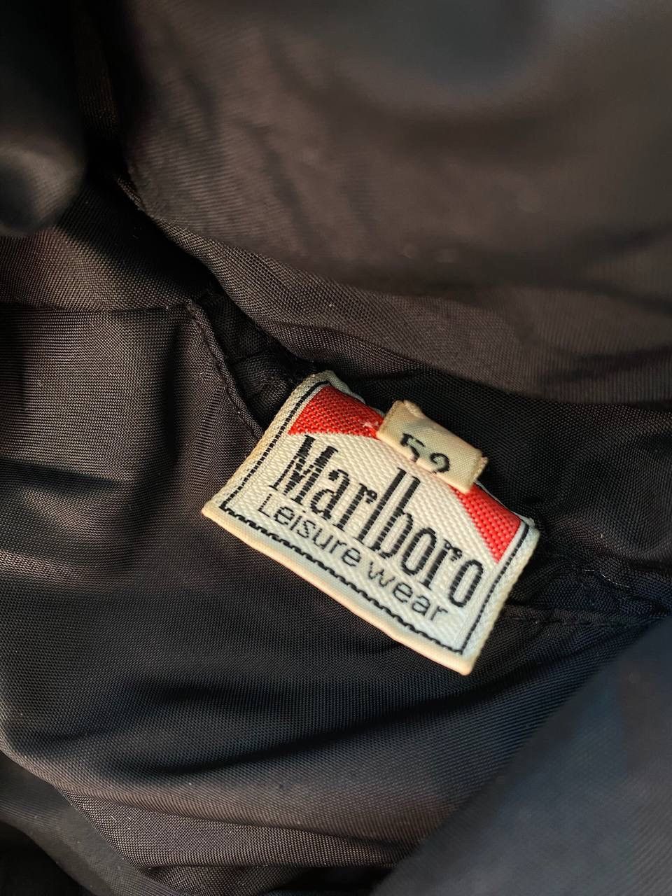 Marlboro Vintage Marlboro Down Avantgarde Puffer Jacket Y2K Size US L / EU 52-54 / 3 - 7 Thumbnail