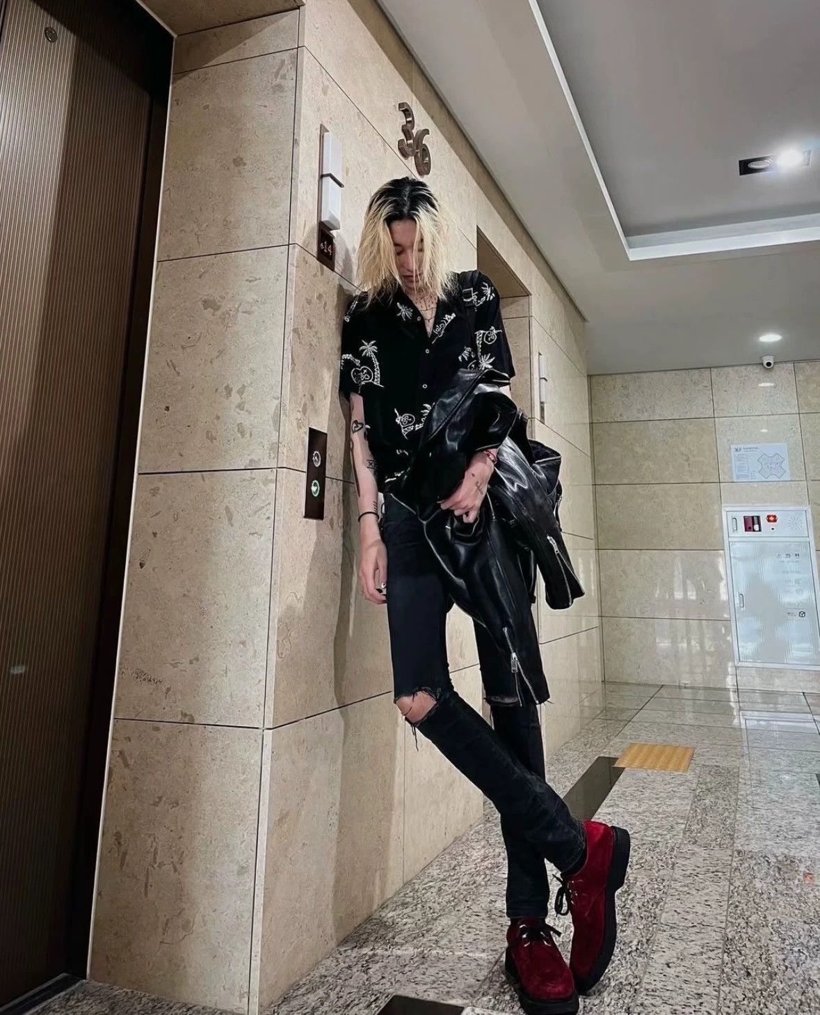 Saint Laurent Paris SLP 16SS Runway Knife-Cut Soft Smoke Gray Jeans 32 Size US 32 / EU 48 - 6 Thumbnail