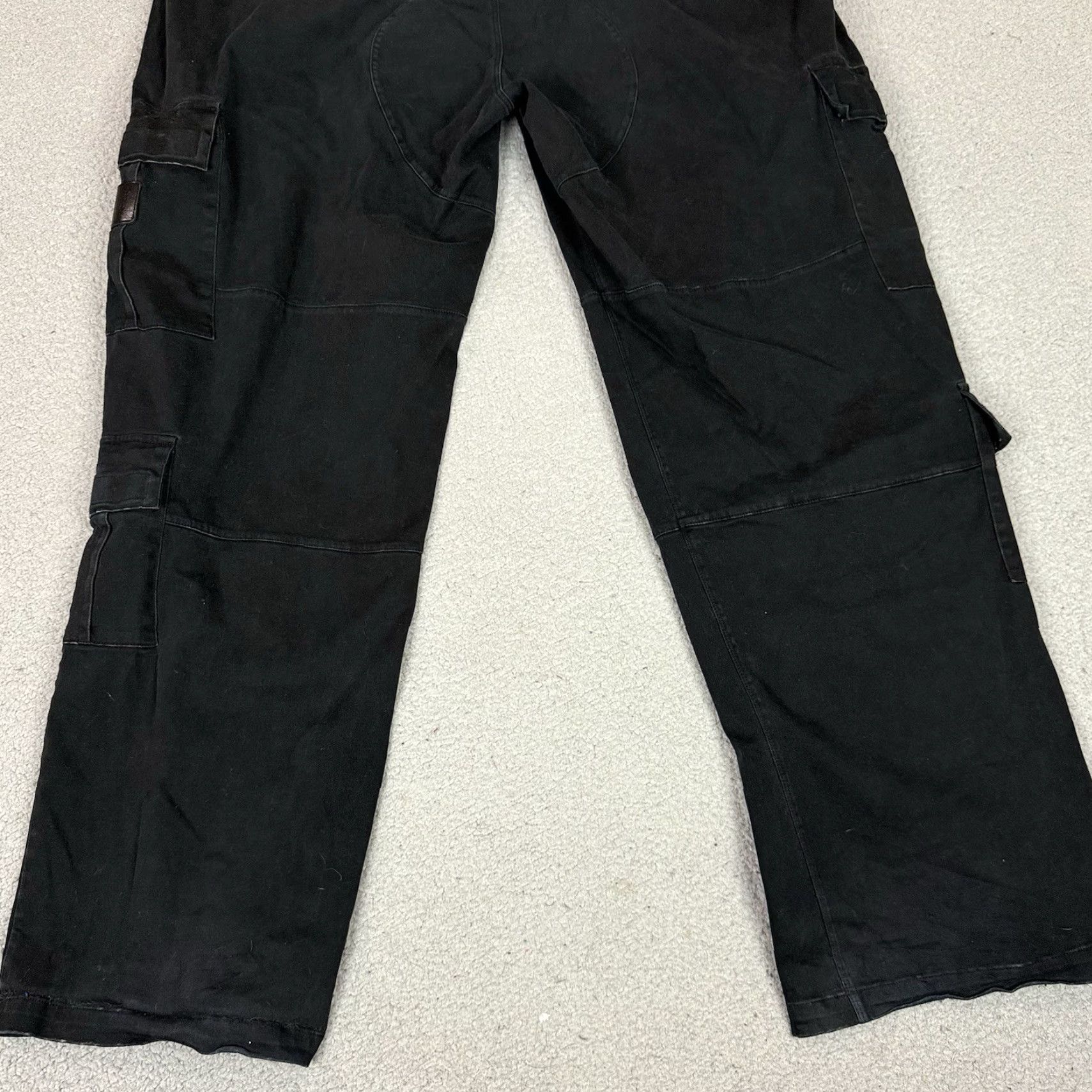 Dolls Kill Darker Wavs Pants Dolls Kill XL Black Cargo Baggy - Unisex Adults Pants Black XL Darker Wavs 90s/Bohemian/Punk/Grunge Mens/Womens Size 40" / US 18 - 7 Thumbnail