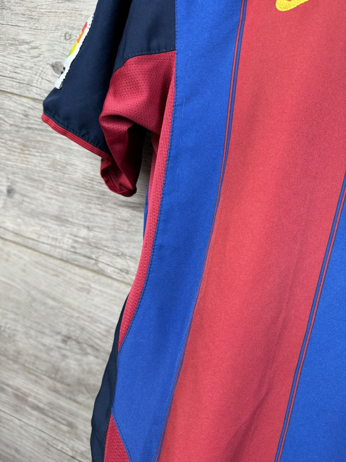 Nike Barcelona FC Nike 2003/04 Izagaren 7 Vintage Football Shirt Size US S / EU 44-46 / 1 - 15 Thumbnail