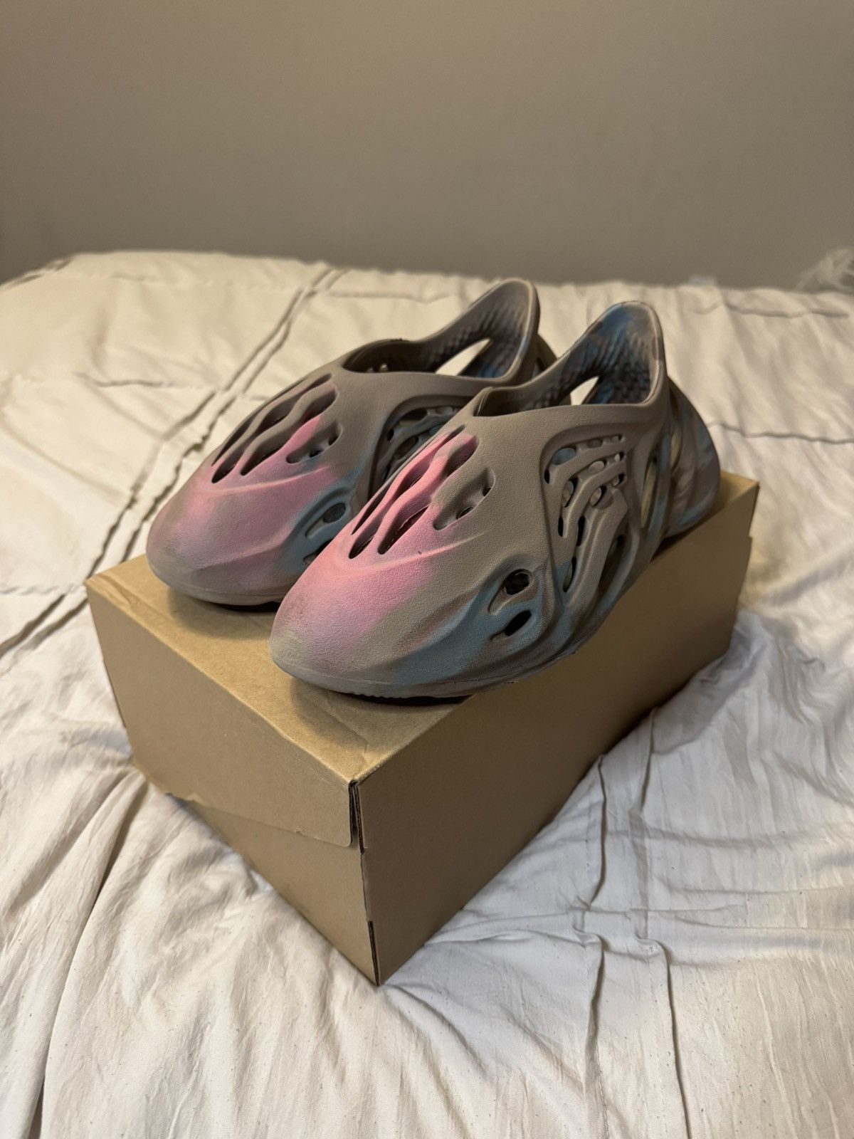 Yeezy Yeezy FoamRNNR Size US 11 / EU 44 - 1 Thumbnail