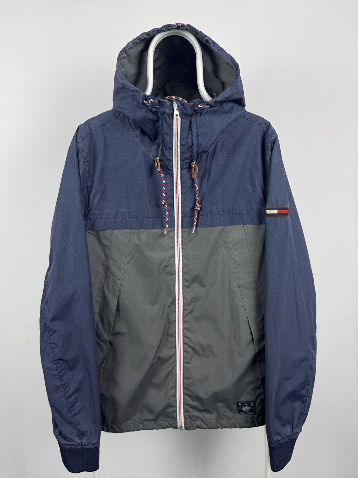 Tommy Hilfiger Tommy Hilfiger Denim Light Jacket Size US L / EU 52-54 / 3 - 1 Thumbnail