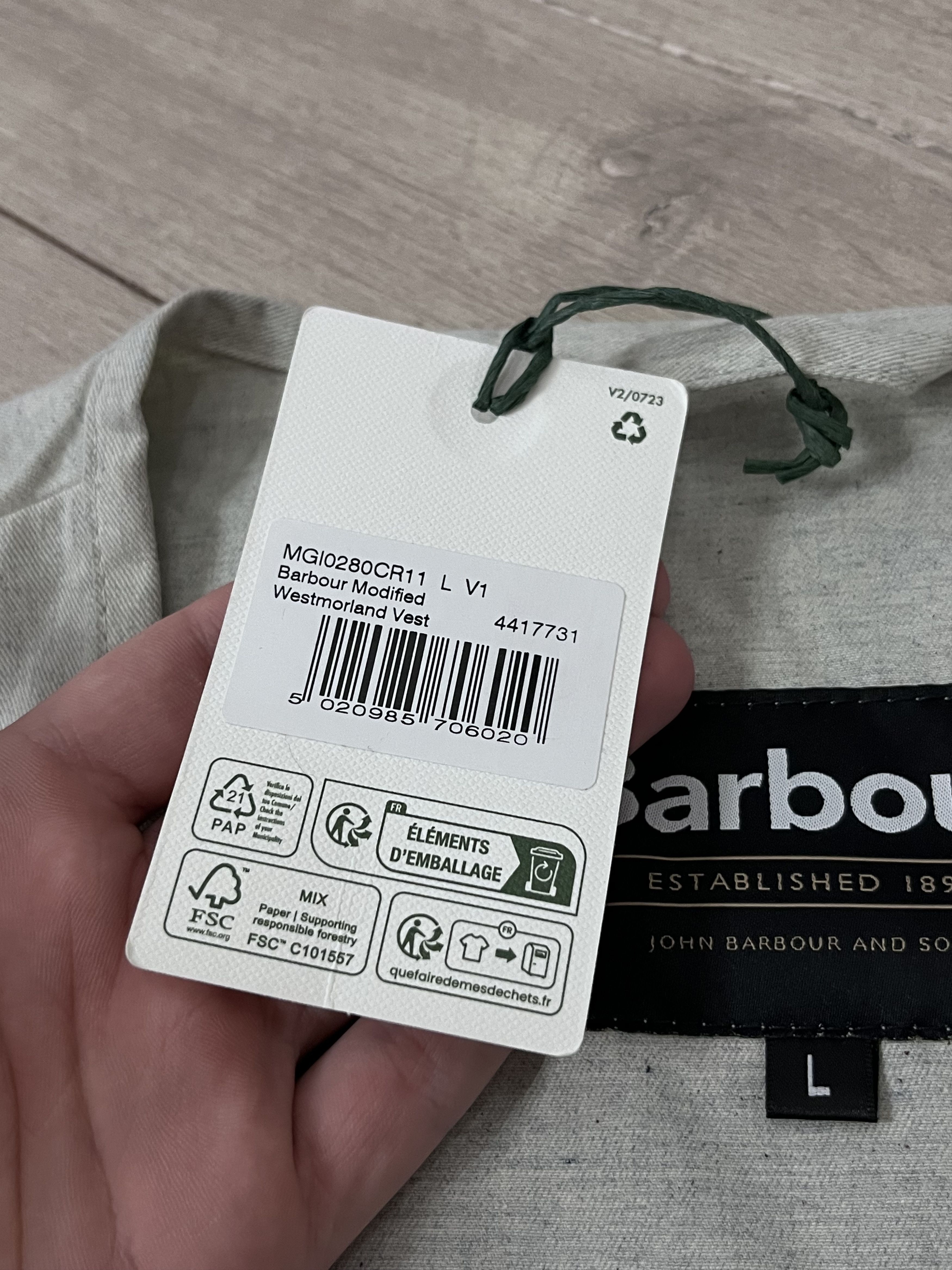 Barbour 🔥NWT Barbour Multipocket Modified Westmorland Vest Coat Size US L / EU 52-54 / 3 - 7 Thumbnail