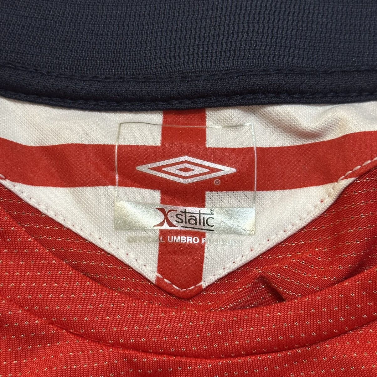 Umbro ENGLAND 2004 2005 AWAY FOOTBALL SHIRT SOCCER JERSEY UMBRO Size US XL / EU 56 / 4 - 7 Thumbnail