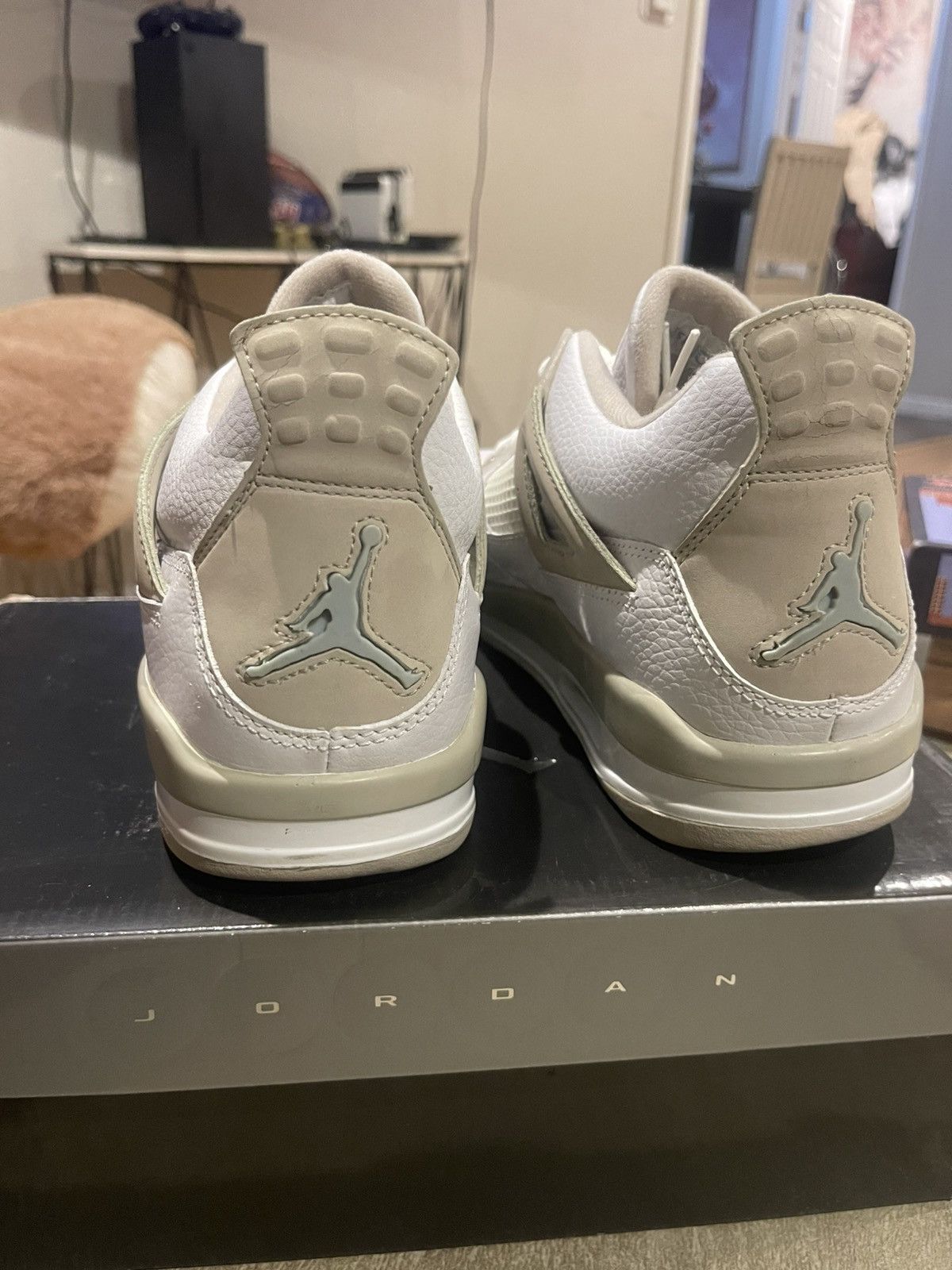 Jordan Brand Air Jordan 4 Retro 2006 Linen BRAND NEW Size US 10 / EU 43 - 3 Thumbnail