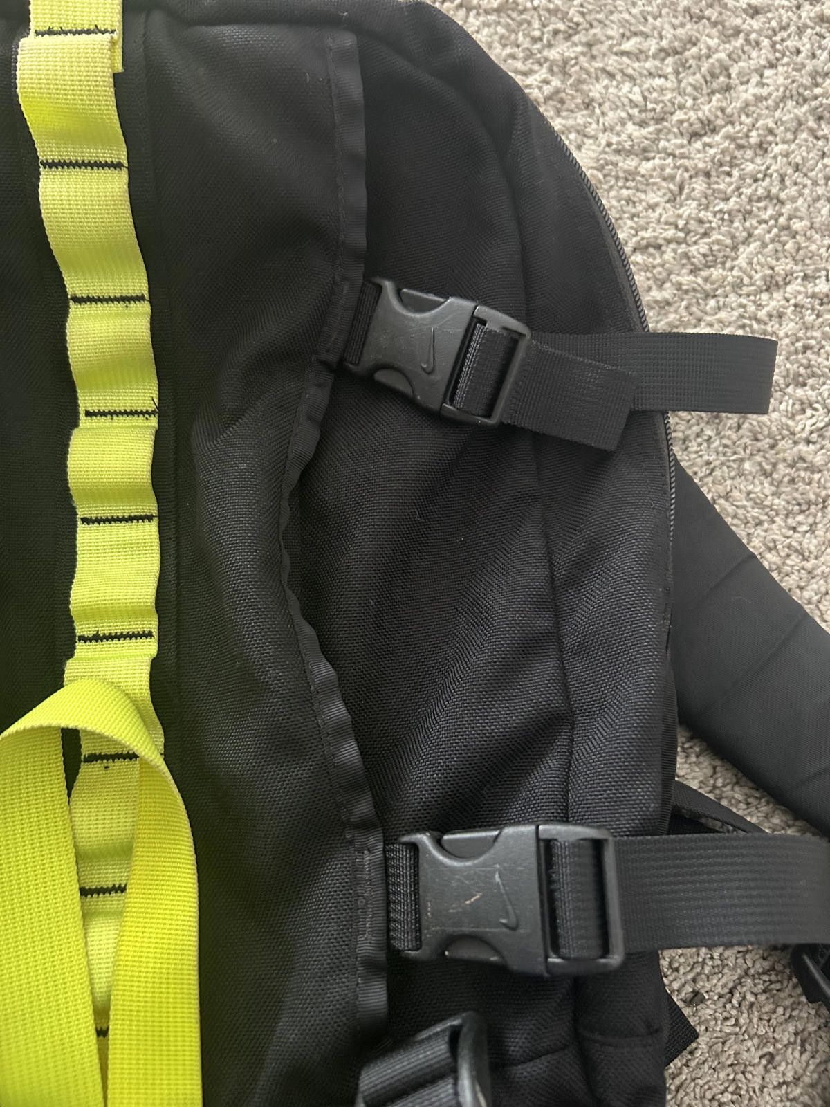 Nike Nike ACG Vintage Karst 18 Backpack Size ONE SIZE - 3 Thumbnail