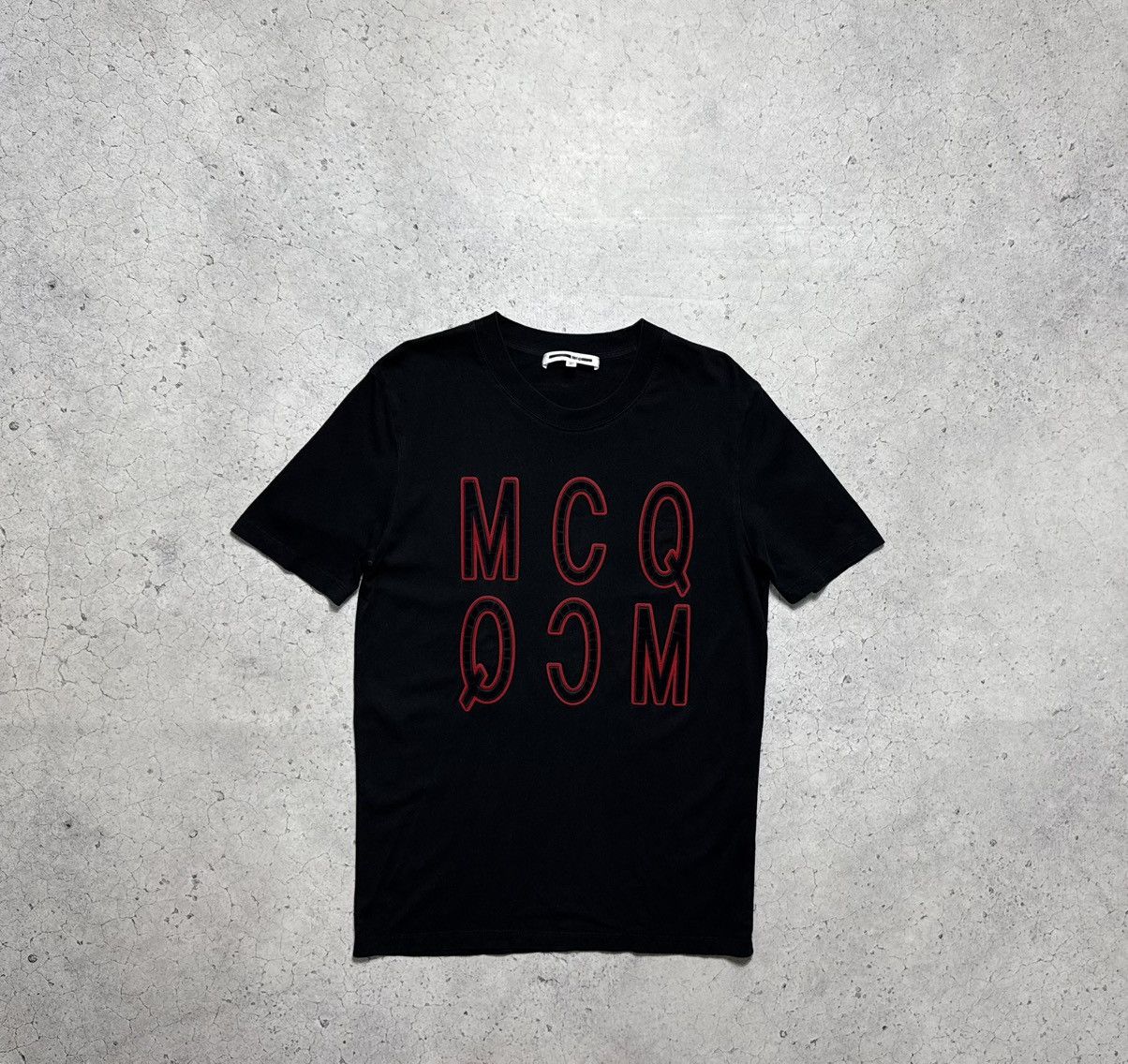 Alexander McQueen Alexander Mcqueen MCQ Luxury T-Shirt Big Logo Black Size US M / EU 48-50 / 2 - 1 Thumbnail