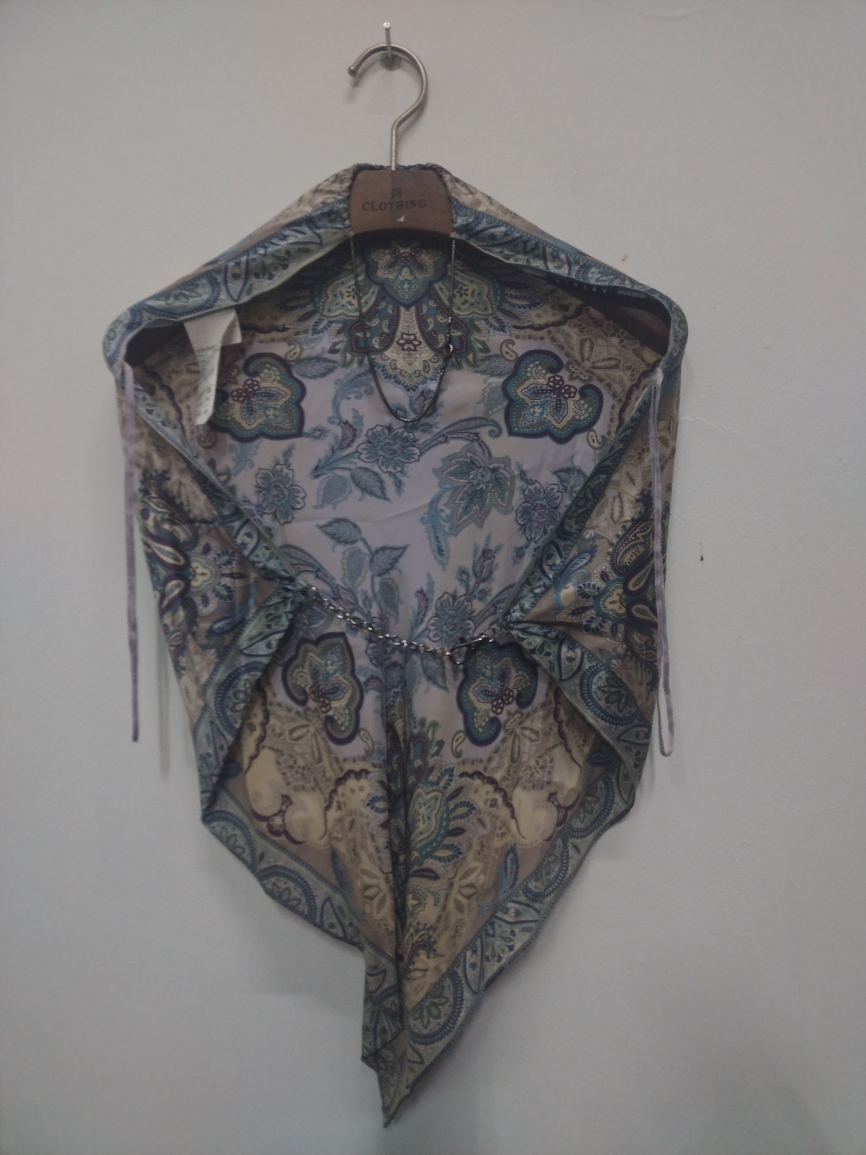 Benetton × Sisley VINTAGE PAESLEY BENETTON X SISLEY 100% SILK SCARF Size ONE SIZE - 1 Thumbnail