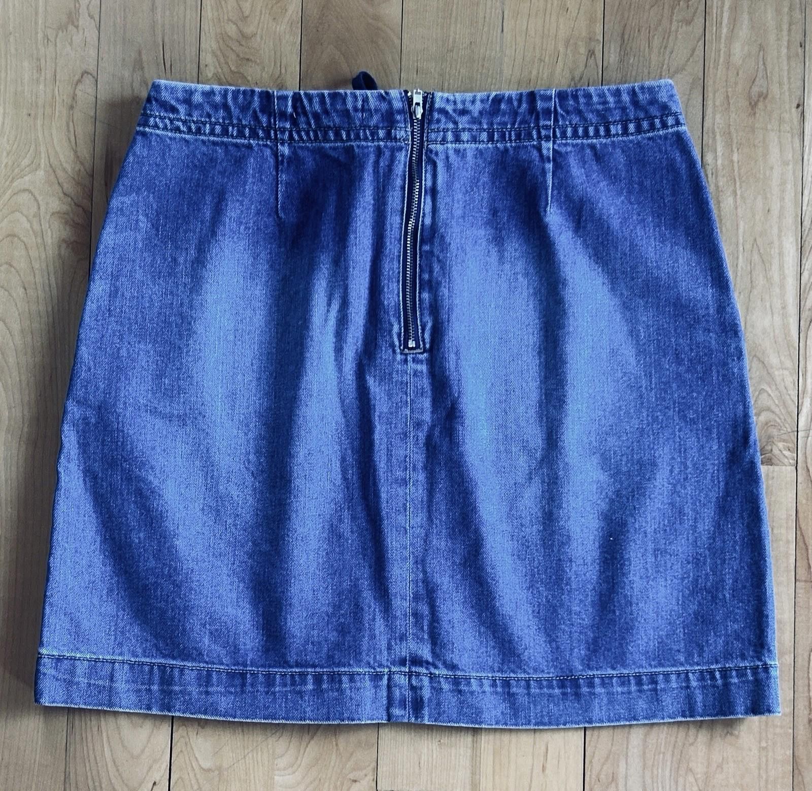 Ann Taylor Ann Taylor Loft Denim Jean Lace Up Mini Skirt 100 % Cotton Size 30" / US 8 / IT 44 - 3 Thumbnail