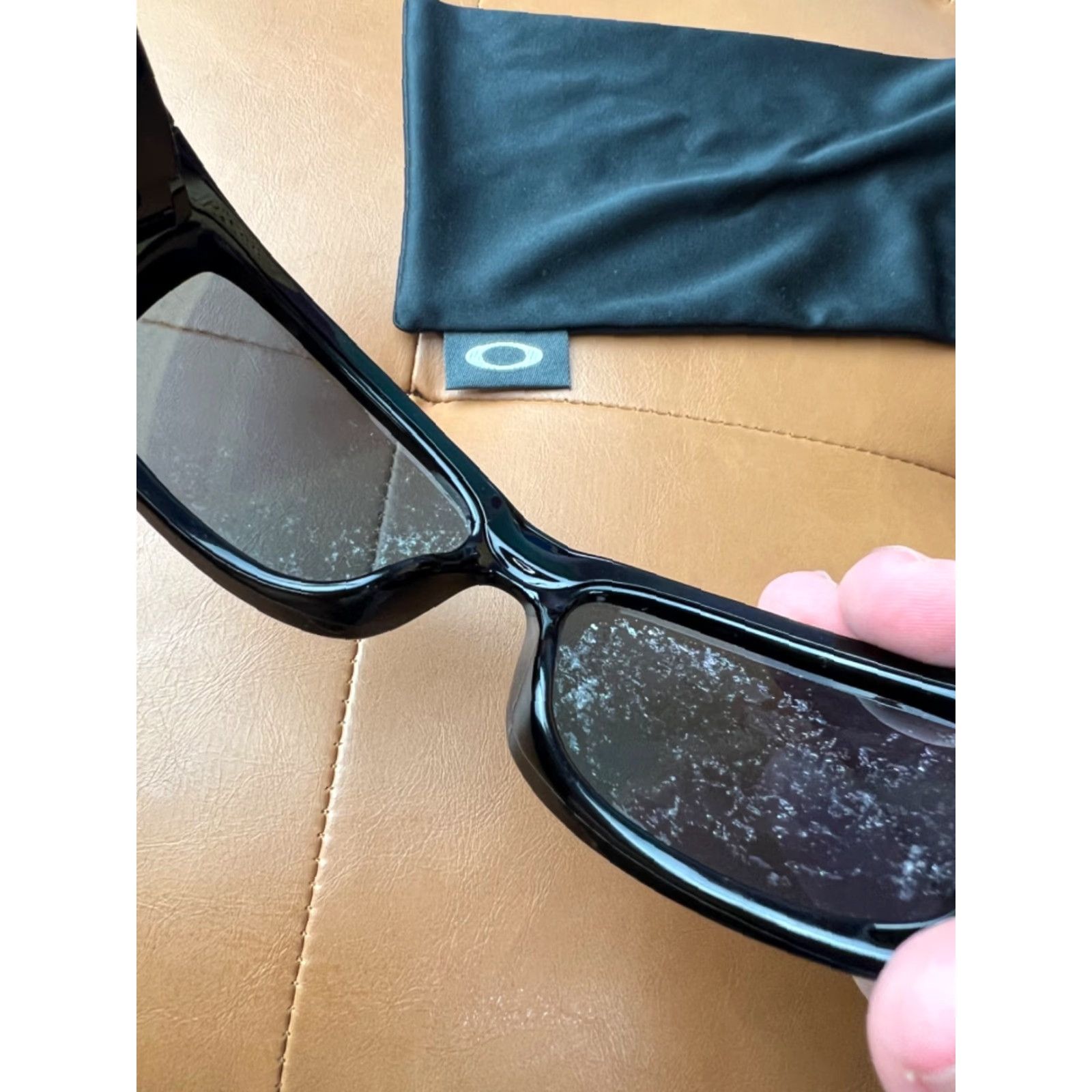 Oakley VINTAGE Oakley Sunglasses Unisex Adults 1GB Thump 200-2010 Black Black NEED LENSES Size ONE SIZE - 6 Thumbnail