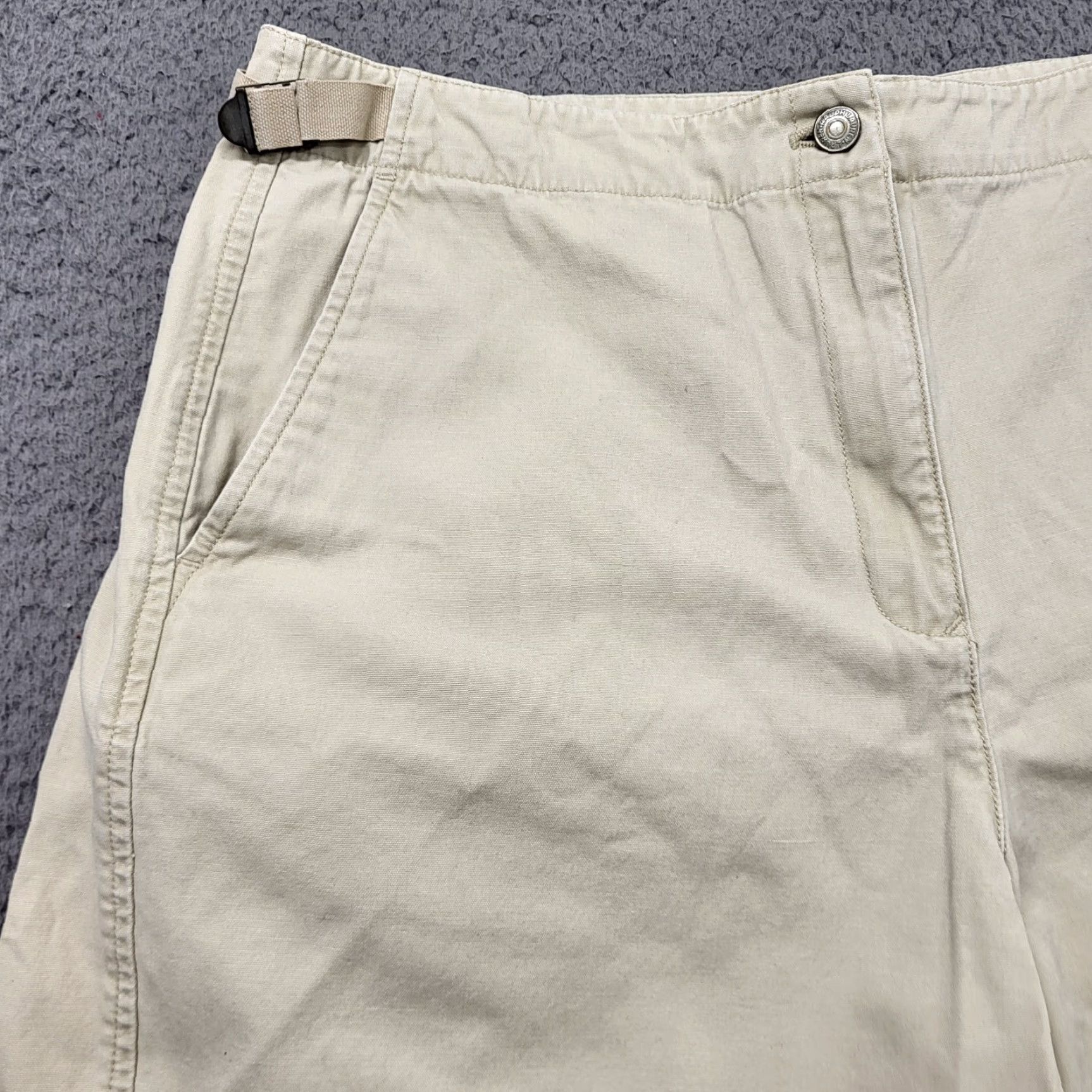 Ralph Lauren Lauren Ralph Lauren Shorts Womens 14 Beige Khaki Casual Summer Comfort 32.5x5 Beige Size 36" / US 14 / IT 50 - 5 Thumbnail