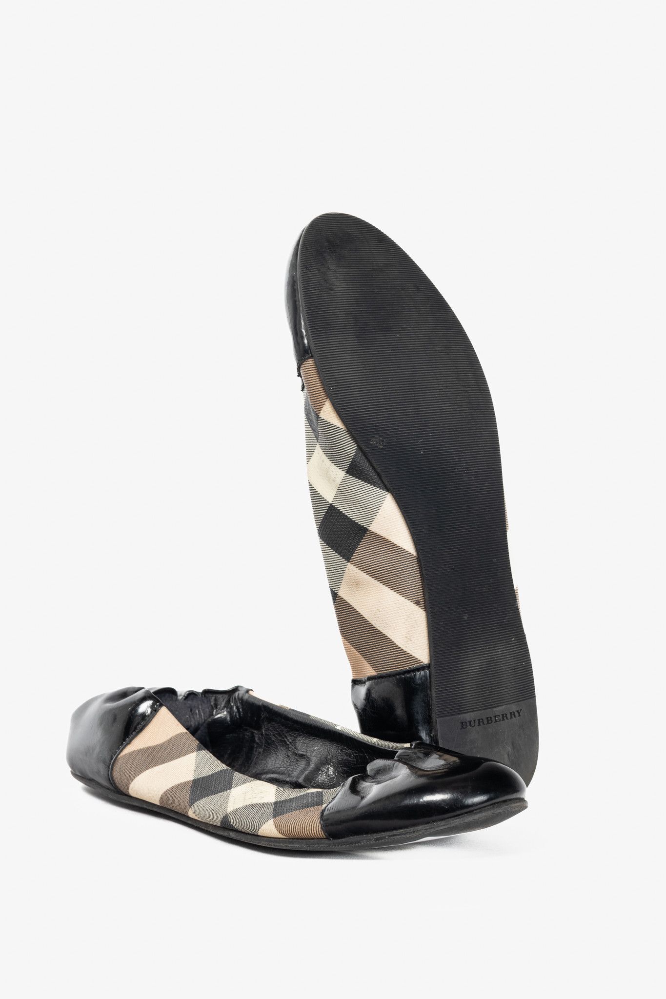 Burberry Burberry Nova Check Coated Canvas/Patent Leather Flats Size US 6 / IT 36 - 5 Thumbnail