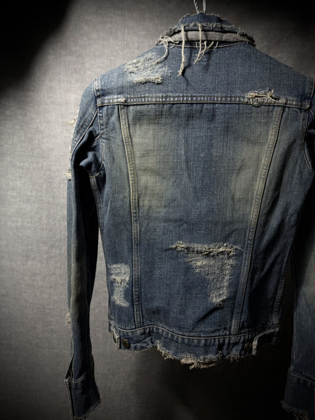 Le Grande Bleu (L.G.B.) LGB Distressed Fringe Denim Jacket Size US XS / EU 42 / 0 - 7 Thumbnail