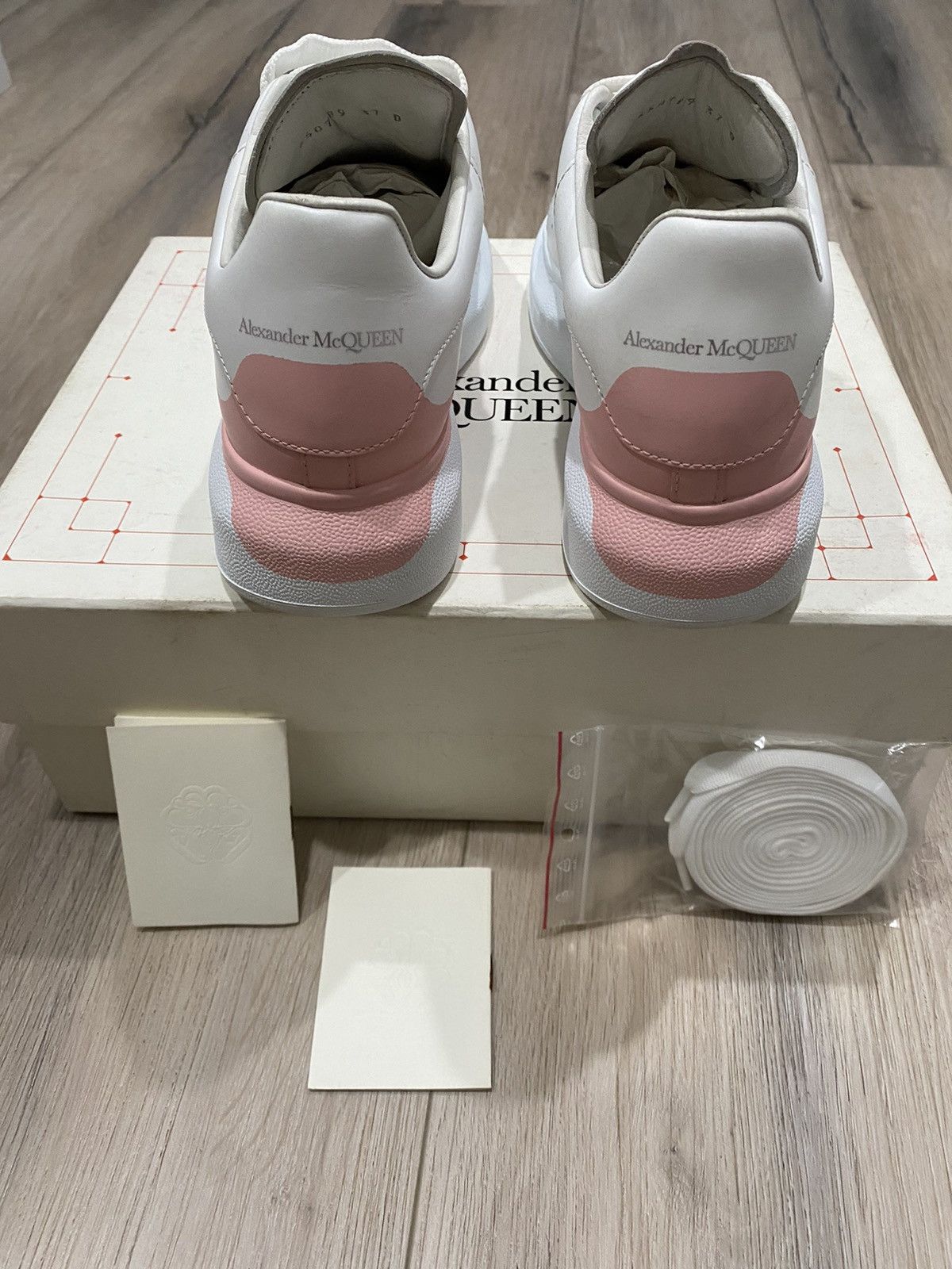 Alexander McQueen Authentic Alexander McQueen Sneakers Size US 6 / IT 36 - 2 Thumbnail