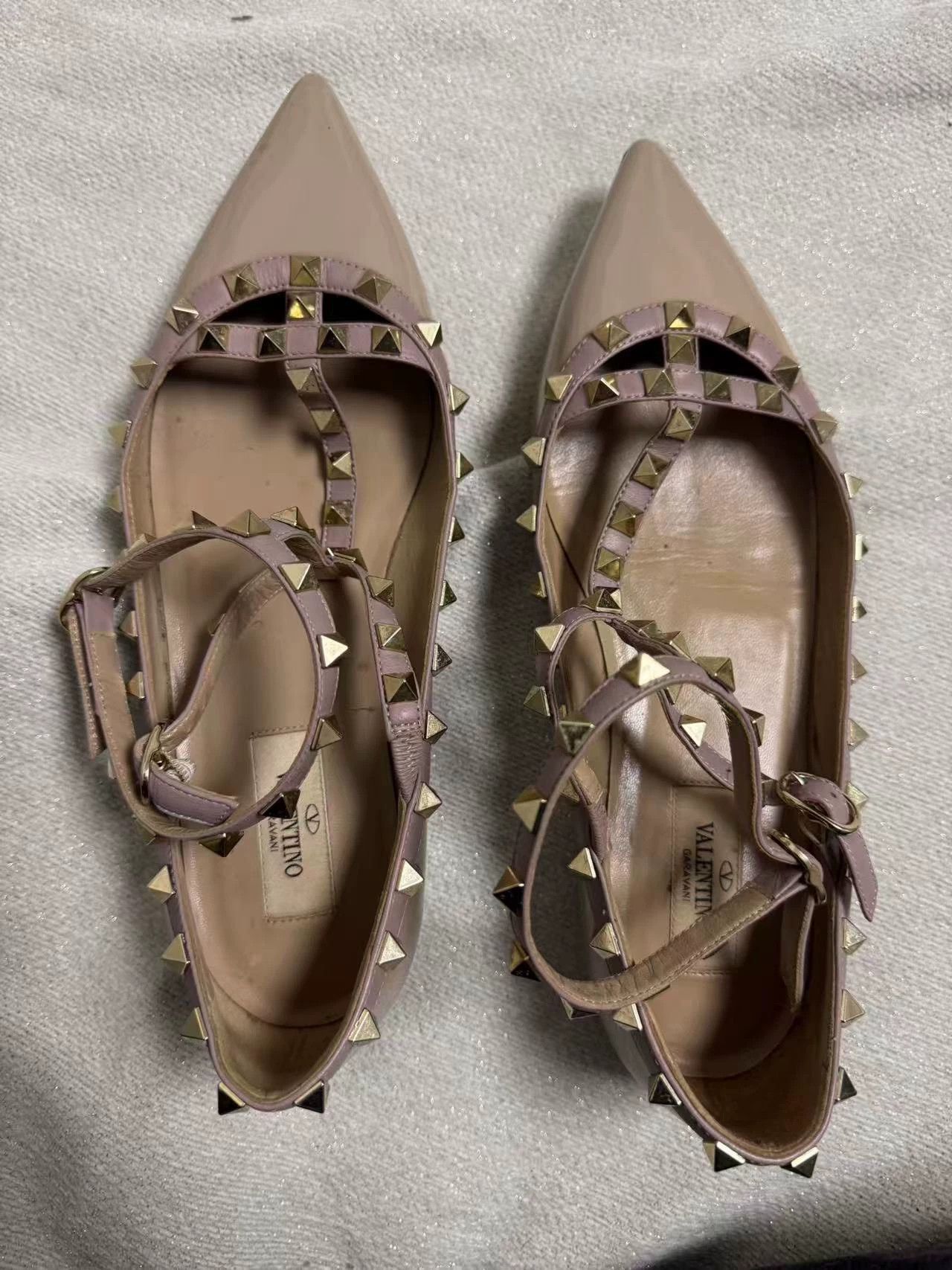 Valentino Valentino Nude Flats 38 Size US 7.5 / IT 37.5 - 1 Thumbnail