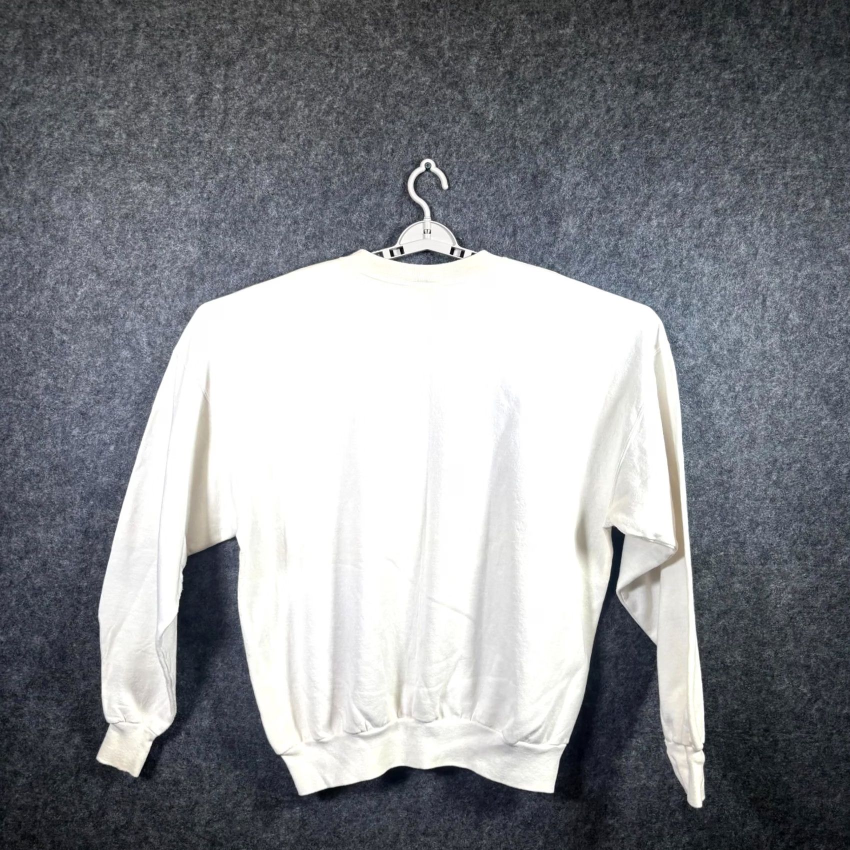 Disney Vintage Disney Store Sweatshirt Men’s 2XL White Winnie The Pooh Chicago Graphic Size US XXL / EU 58 / 5 - 5 Thumbnail