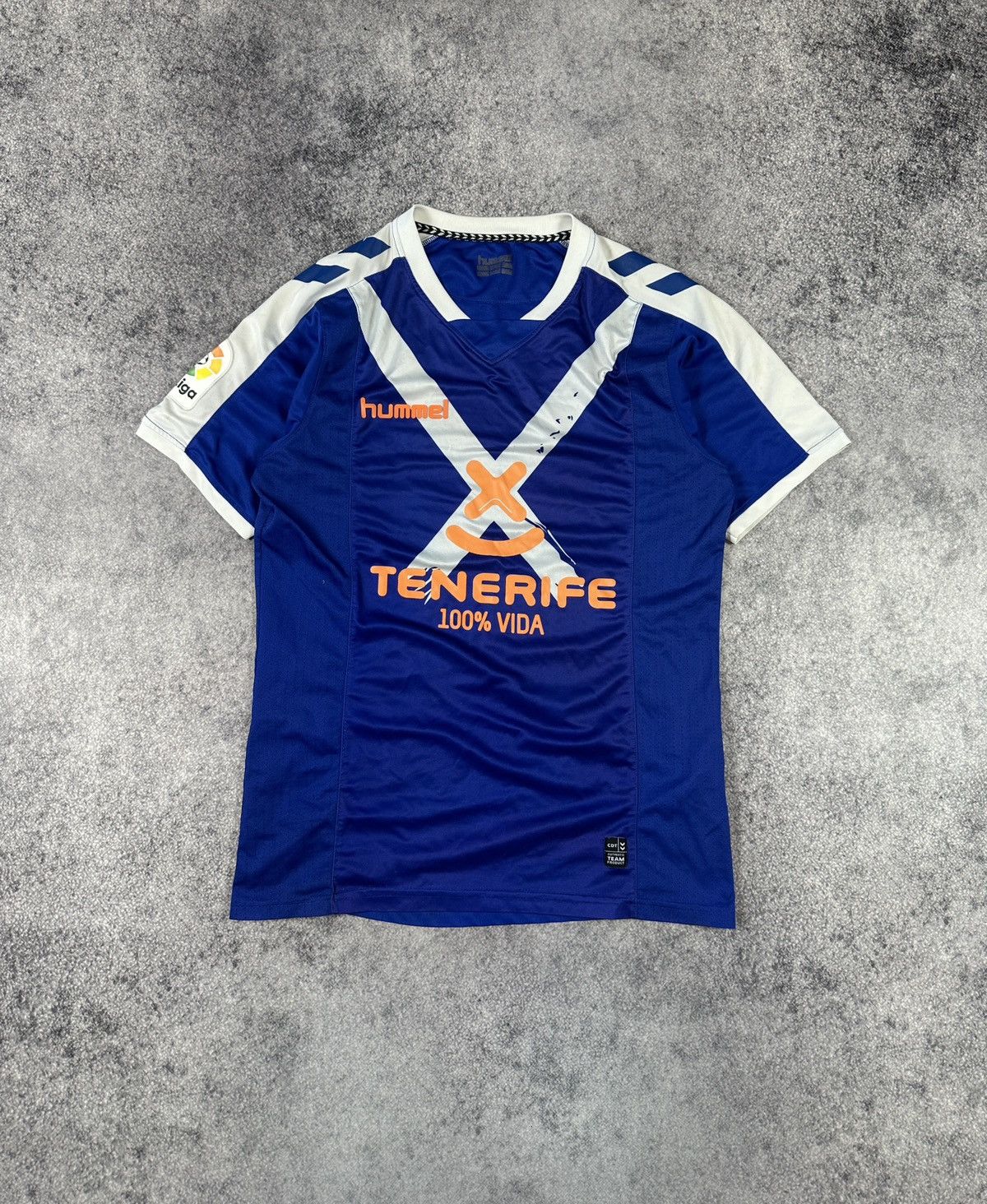 Hummel Hummel Tenerife Soccer Jersey Streetwear Rare Casual Spain Size US M / EU 48-50 / 2 - 1 Thumbnail
