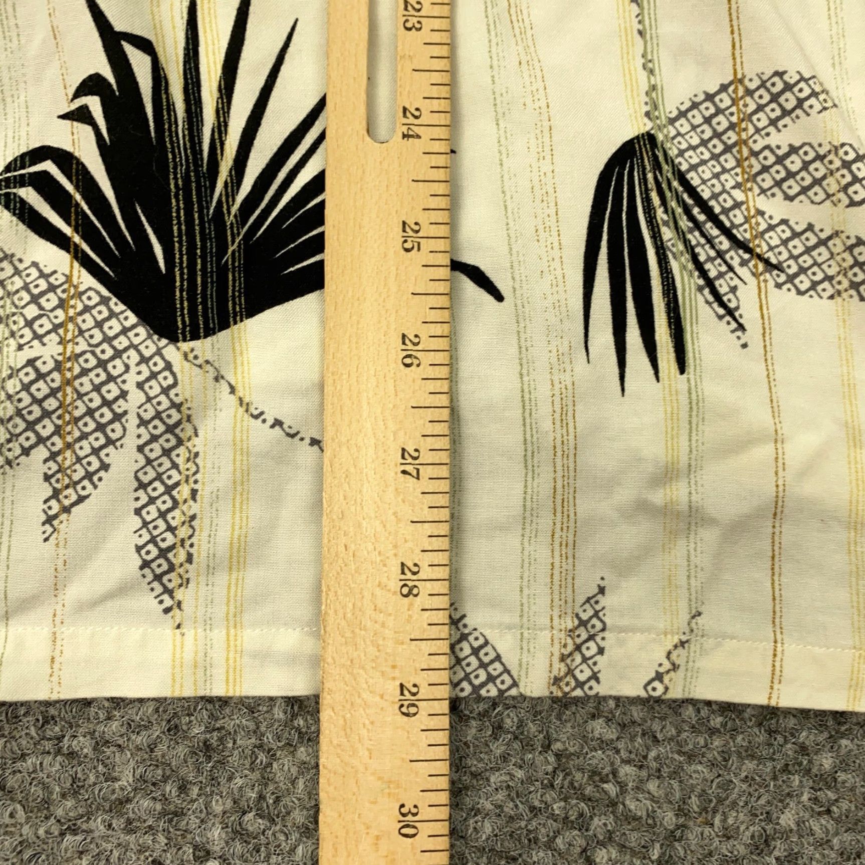 Disney Rainforest Cafe Mens Large Beige Hawaiian Shirt Beach Tropical Disney Rainforest Cafe Button-Up Short Sleeve Casual Casualwear Size US L / EU 52-54 / 3 - 6 Thumbnail