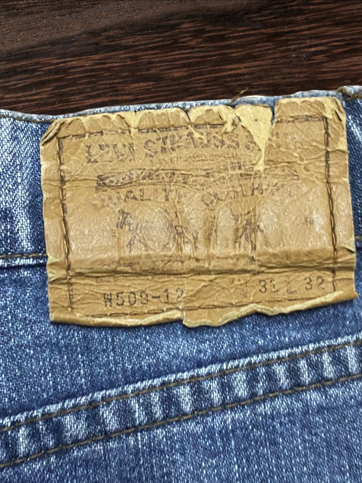 Levi's Vintage Levis 509 Japan White Tab Distressed Loose Jeans Size US 26 / EU 42 - 11 Thumbnail