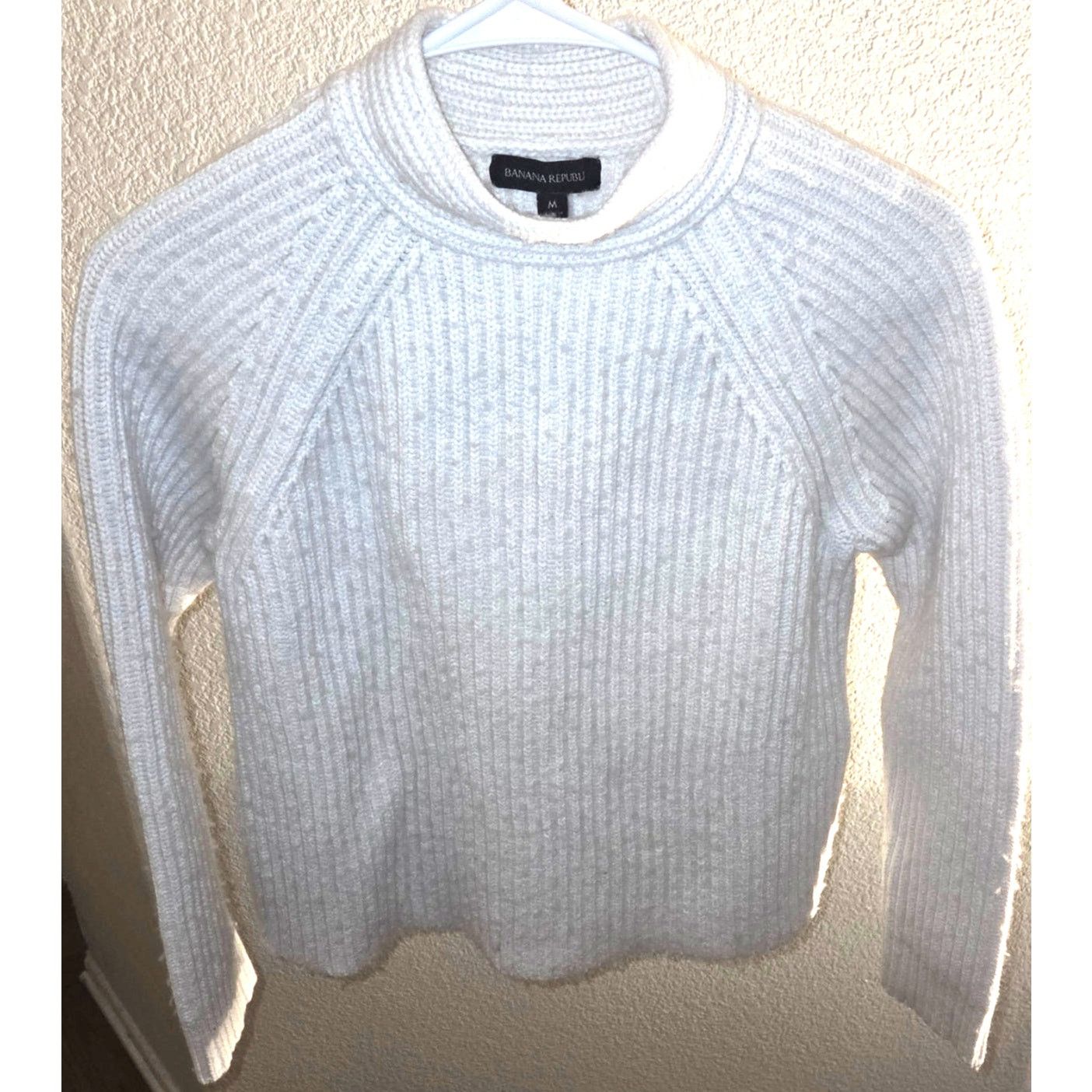 Banana Republic Banana Republic White Wool Sweater - Size Medium Size M / US 6-8 / IT 42-44 - 1 Thumbnail