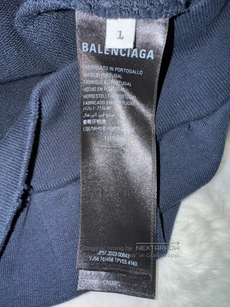 Balenciaga Balenciaga Loose long-sleeve hooded sweatshirt Size US S / EU 44-46 / 1 - 5 Thumbnail