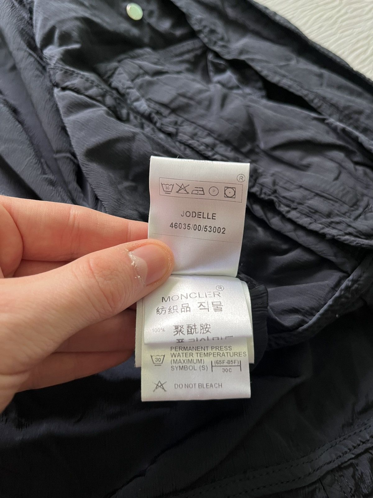Moncler MONCLER JODELLE Shimmer Jacket Windbreaker Giubbotto Size M / US 6-8 / IT 42-44 - 13 Thumbnail