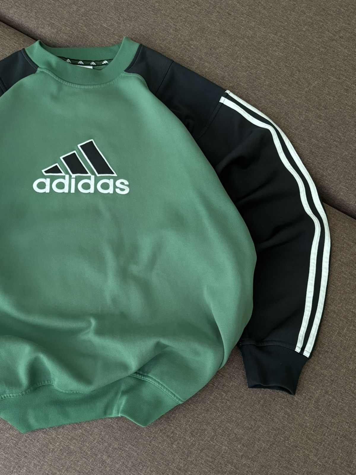 Adidas × Vintage Vintage Adidas oversized big logo Y2K green sweatshirt Size US L / EU 52-54 / 3 - 4 Thumbnail