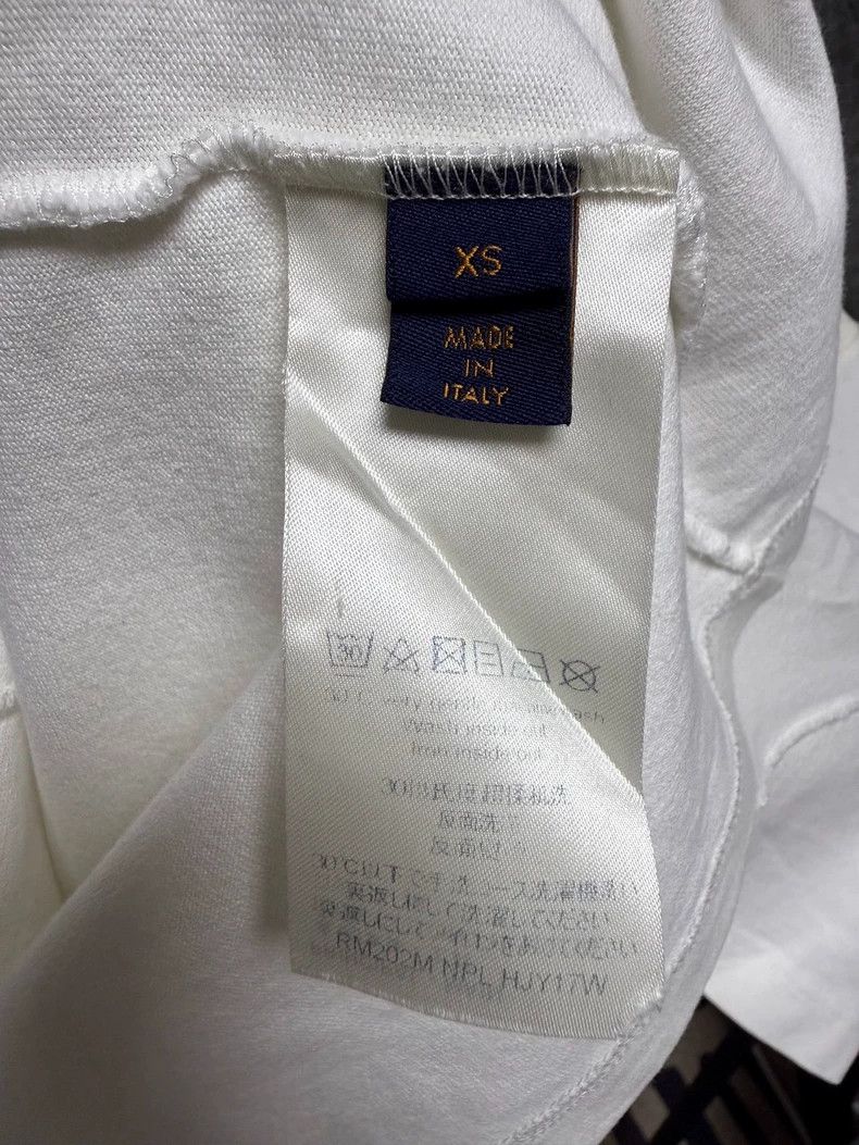 Louis Vuitton Louis Vuitton Letter T-shirt Size US XS / EU 42 / 0 - 4 Thumbnail