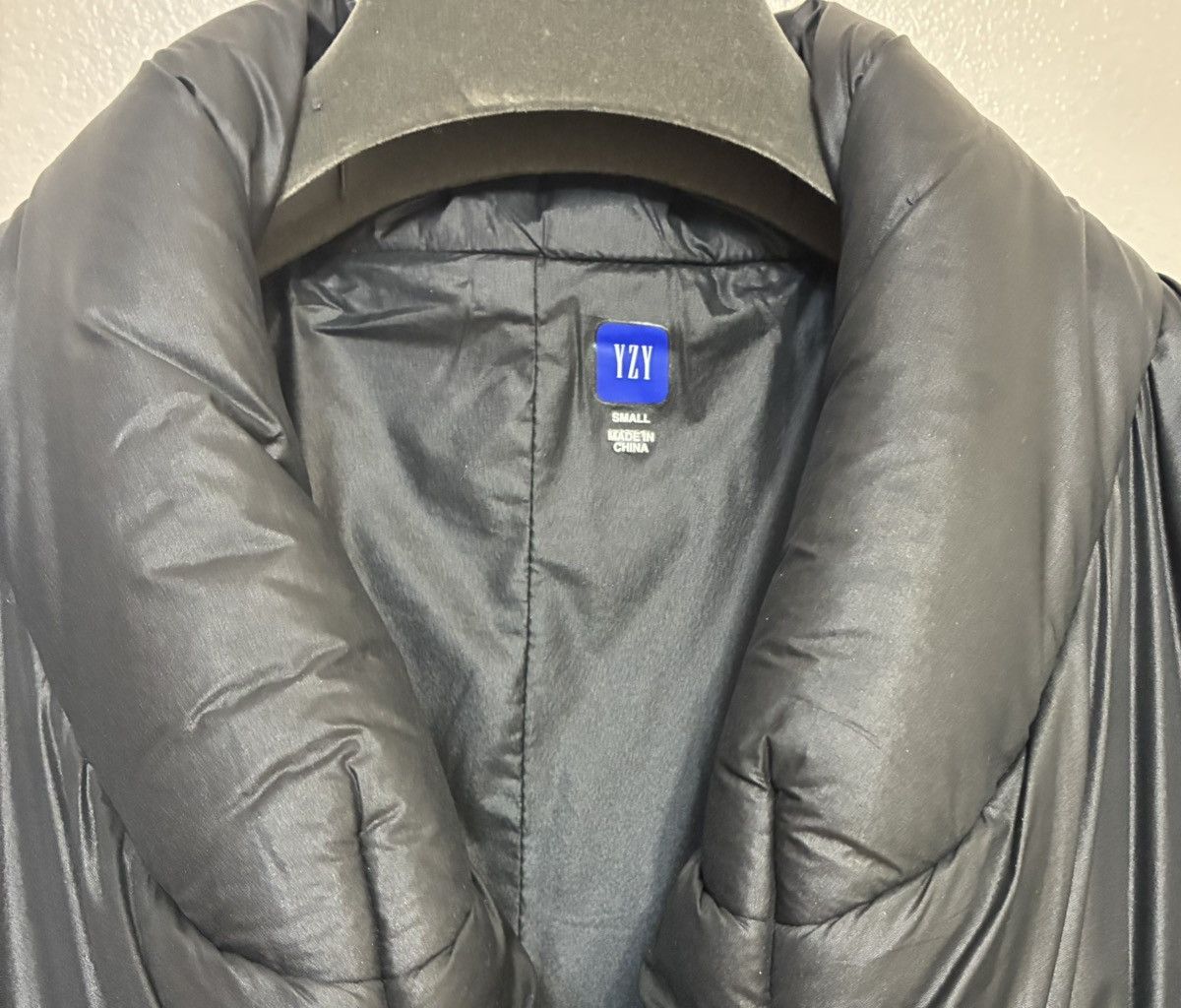 Yeezy Yeezy Oversized Black Bomber Jacket Size US S / EU 44-46 / 1 - 4 Thumbnail