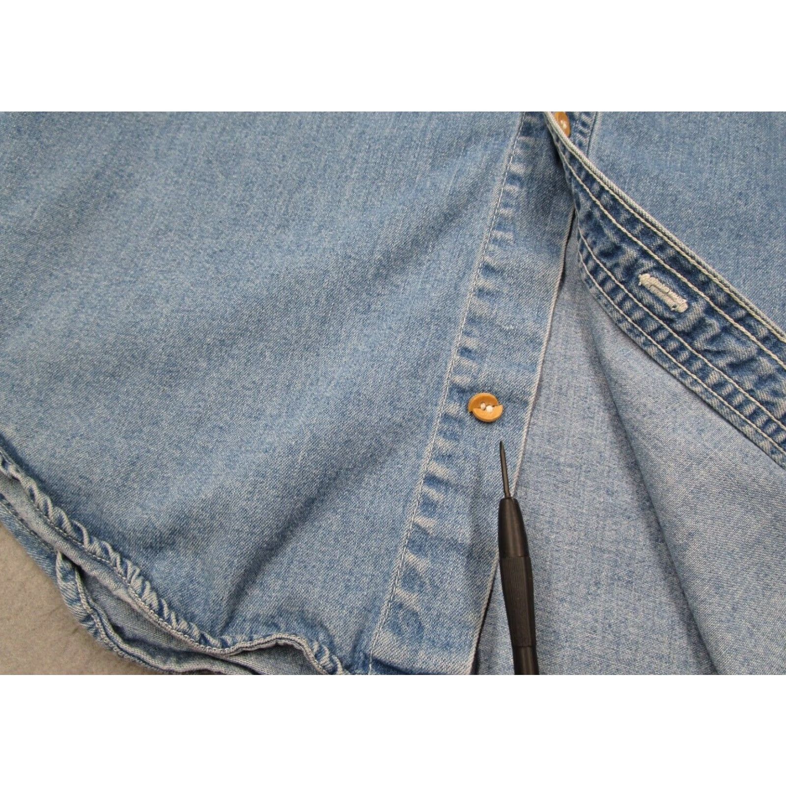 Vintage VINTAGE M&M's Blue Denim Long Sleeve Button Up Shirt Mens Large 90s Cotton Size US L / EU 52-54 / 3 - 6 Thumbnail