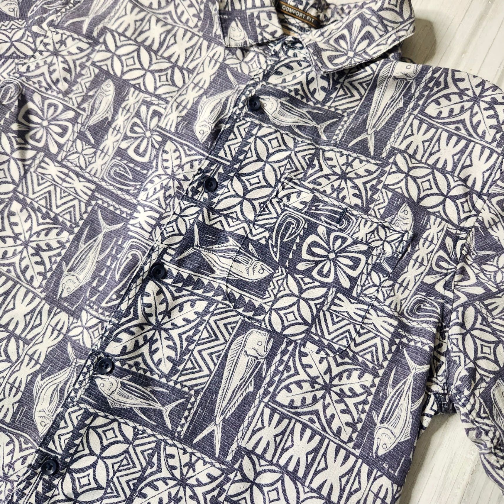 Quiksilver Quicksilver Waterman Button-Down Short Sleeve Shirt M Fish Print Blue Polyester Blend Men's Shirt Size US M / EU 48-50 / 2 - 5 Thumbnail