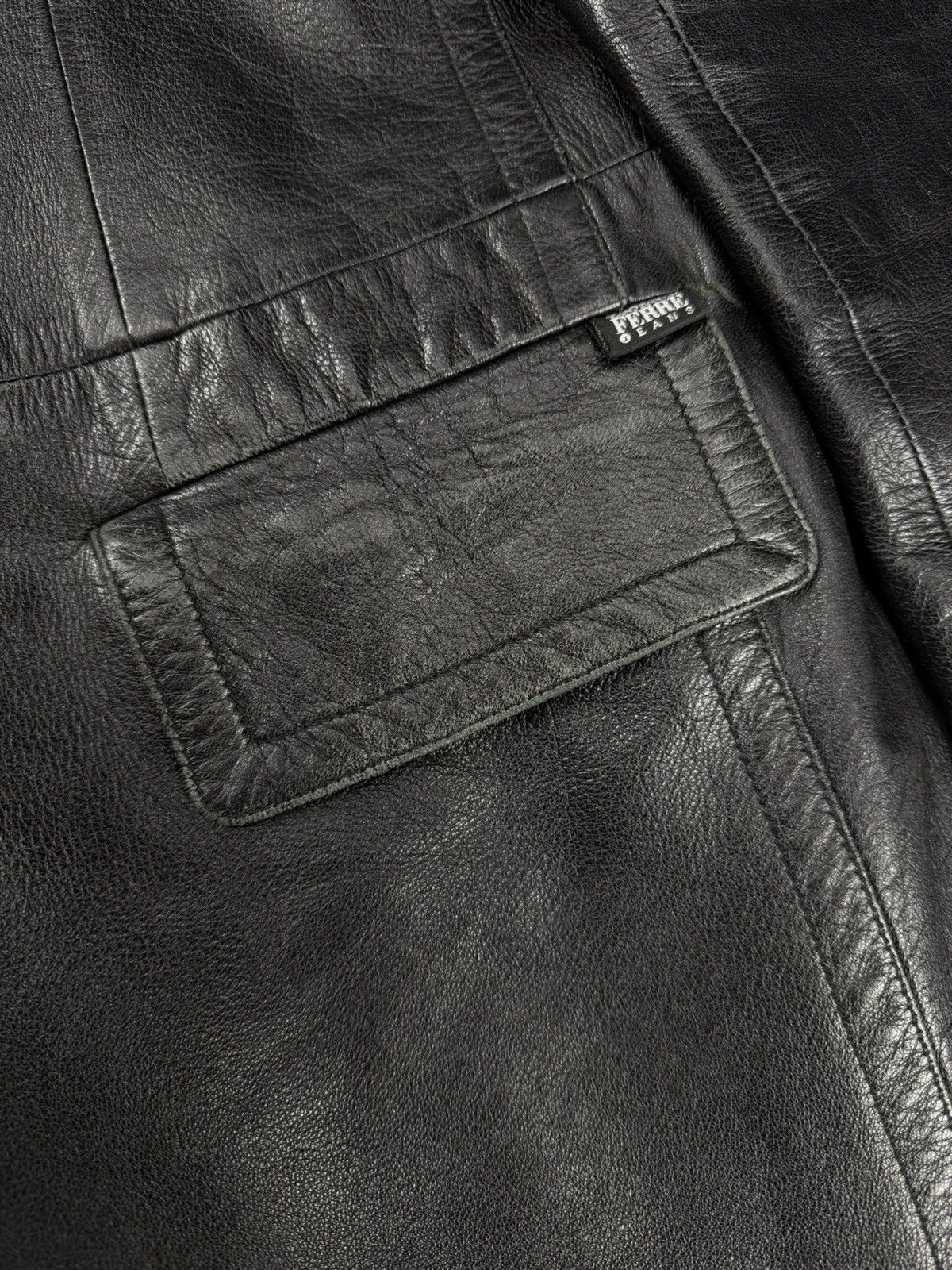 Gianfranco Ferre Vintage Gianfranco Ferre Leather Black Coat Jacket Unisex Size US S / EU 44-46 / 1 - 6 Thumbnail