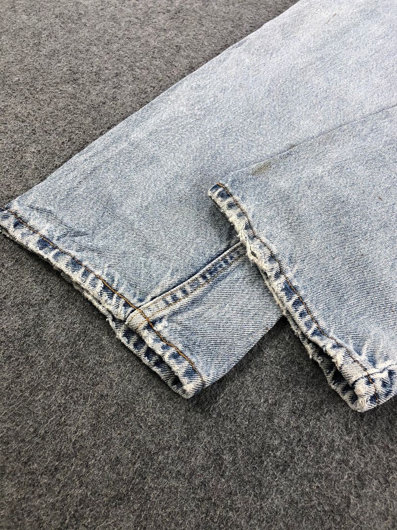 Levi's Vintage 90s Light Wash Levis 550 Orange Tab Jeans-JM662 Size US 35 - 11 Thumbnail