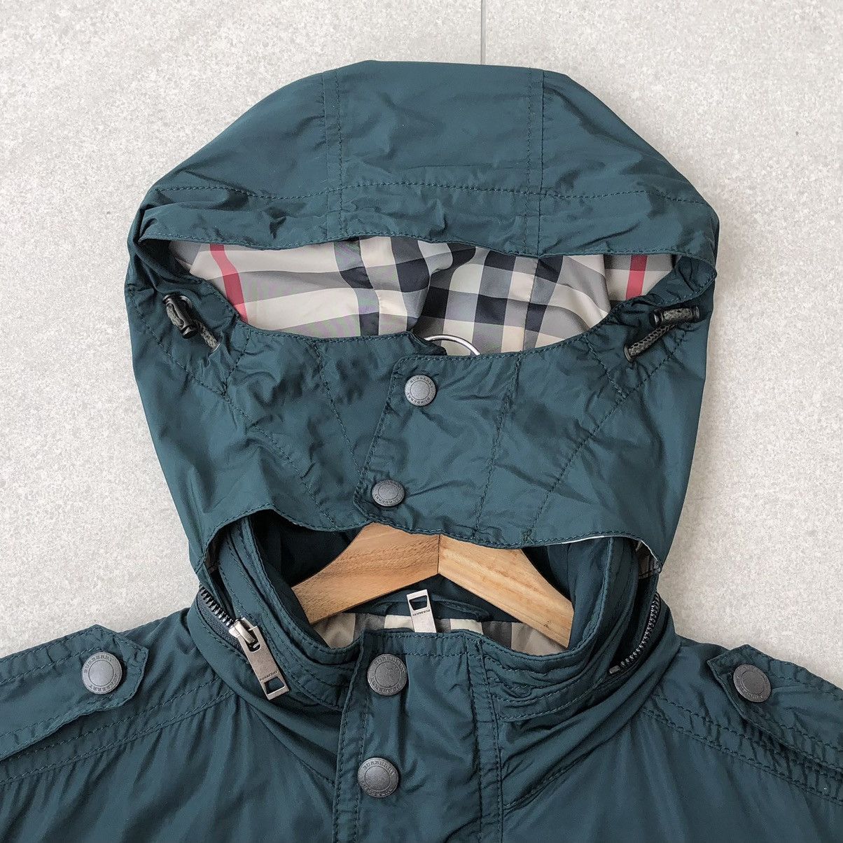 Burberry Burberry London Lightweight Hooded Jacket Size US M / EU 48-50 / 2 - 17 Thumbnail