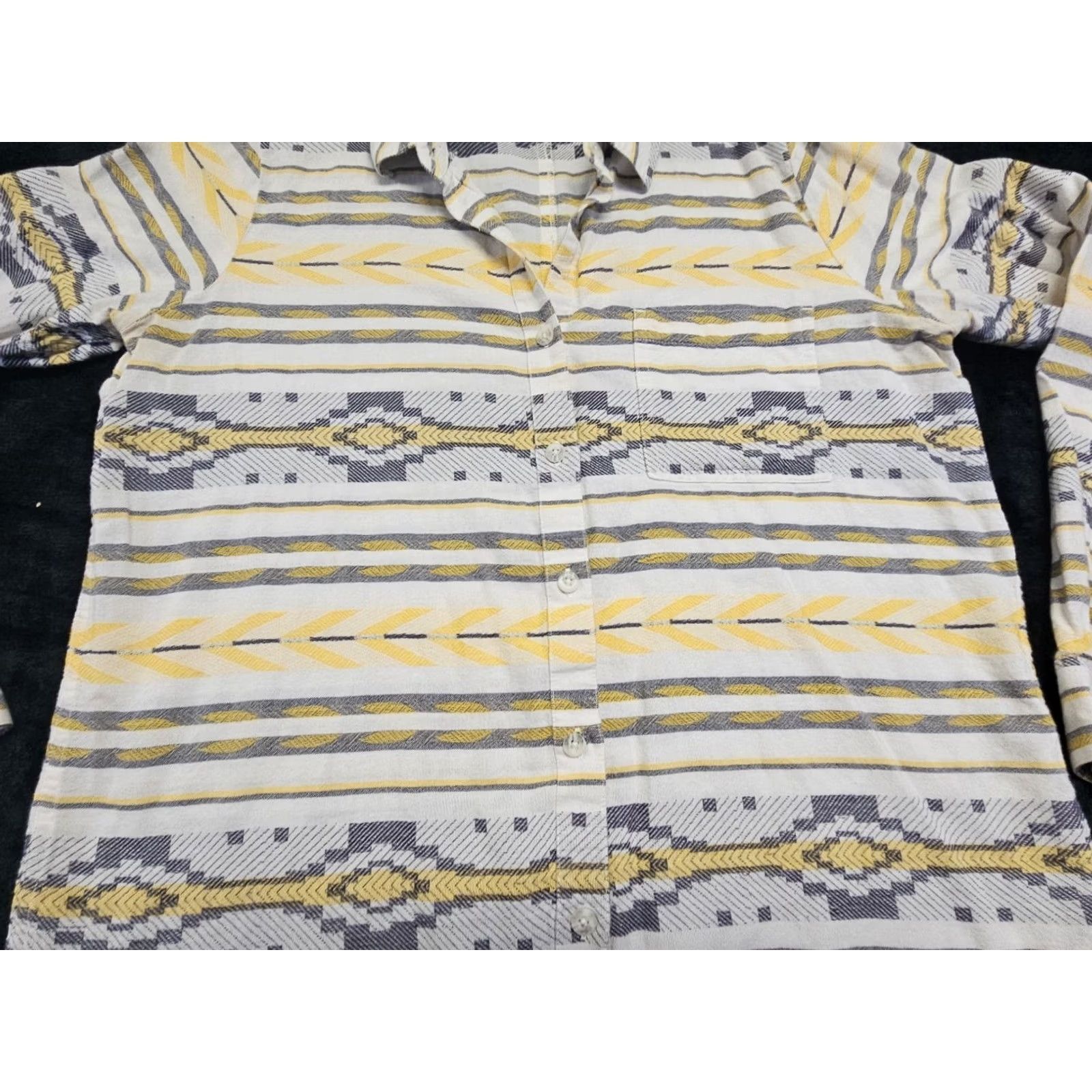 Ariat Ariat Women's Button-Up Shirt Geometric Western Cotton M Yellow Gray Cream Aztec Pattern Alice Blue? Size M / US 6-8 / IT 42-44 - 3 Thumbnail