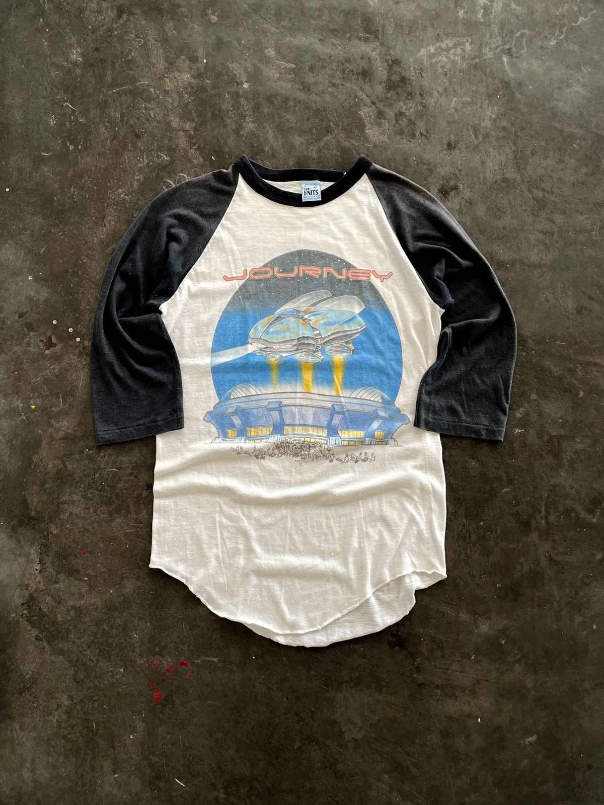 Band Tees Vintage 80s Journey Escape Tour 1982 Raglan Longsleeve Tee Size US M / EU 48-50 / 2 - 1 Thumbnail