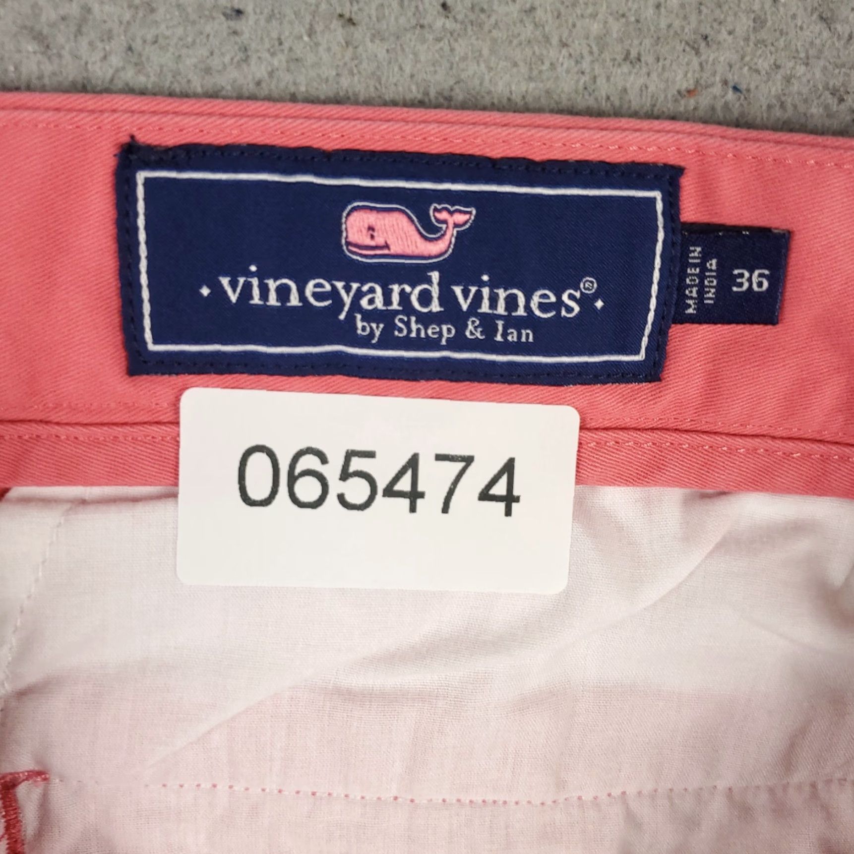 Vineyard Vines Vineyard Vines Shorts Mens 35 Pink Chino Flat Front Slash Pocket Casual Wear Size US 35 - 8 Thumbnail