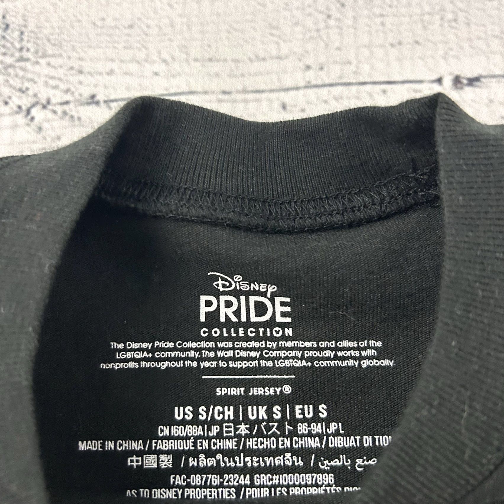 Disney Disneyland Paris Pride Collection Spirit Jersey T Shirt Men's Small Black Mens S Black Rainbow Paris 90s Spirit Jersey Shirt Disney Size US S / EU 44-46 / 1 - 4 Thumbnail