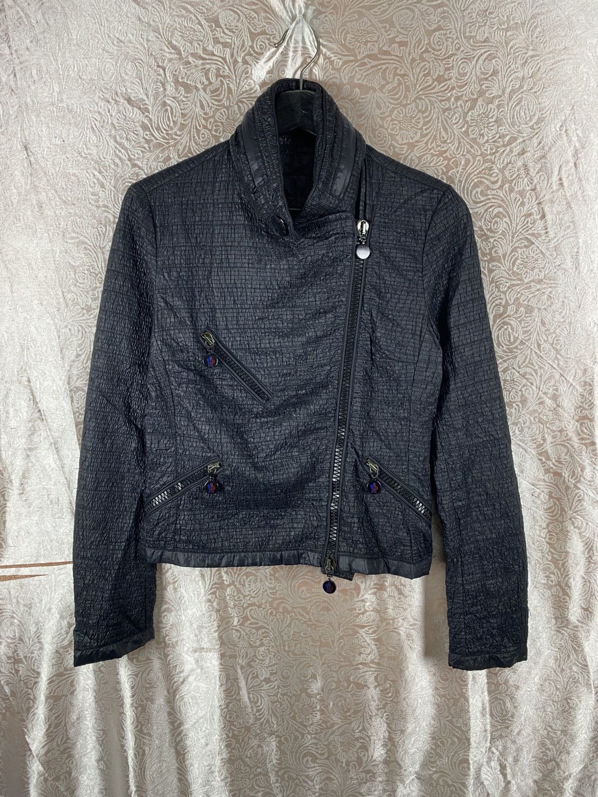 Moncler Moncler Asymmetrical Zip Women’s Technical Designer Jacket Size XS / US 0-2 / IT 36-38 - 3 Thumbnail