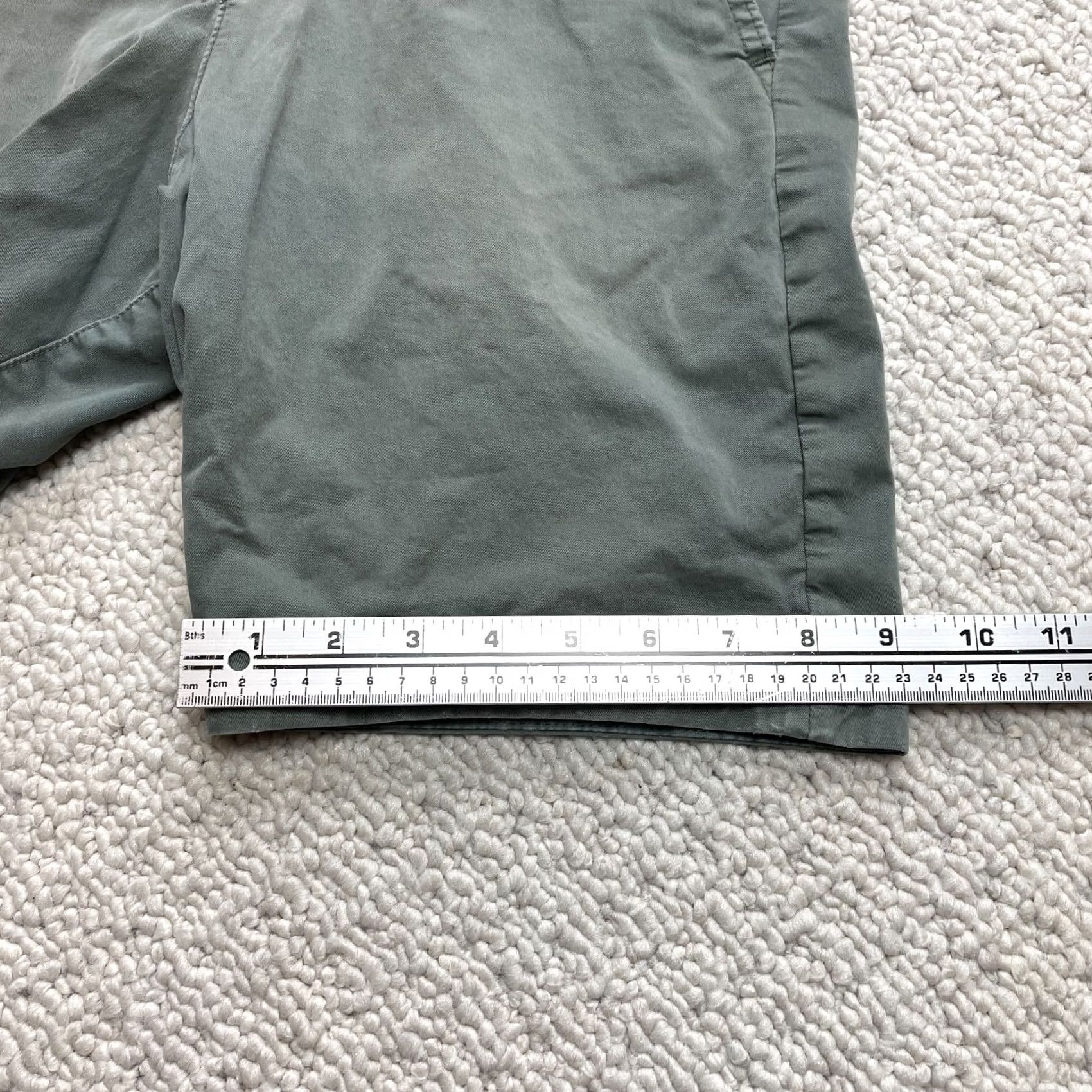 Abercrombie & Fitch Abercrombie & Fitch Chino Shorts Mens 28 Green Cotton Straight Pockets 8" Insm Size US 28 / EU 44 - 2 Thumbnail