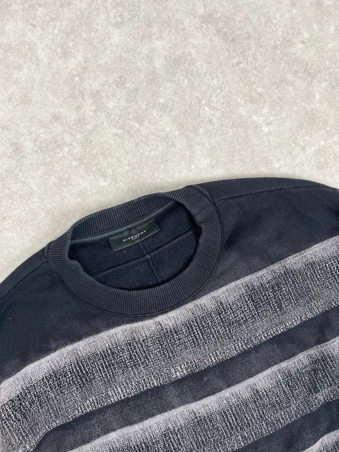 Givenchy FW2013 Givenchy Black & Grey Striped Star Crewneck Sweater Size US L / EU 52-54 / 3 - 6 Thumbnail