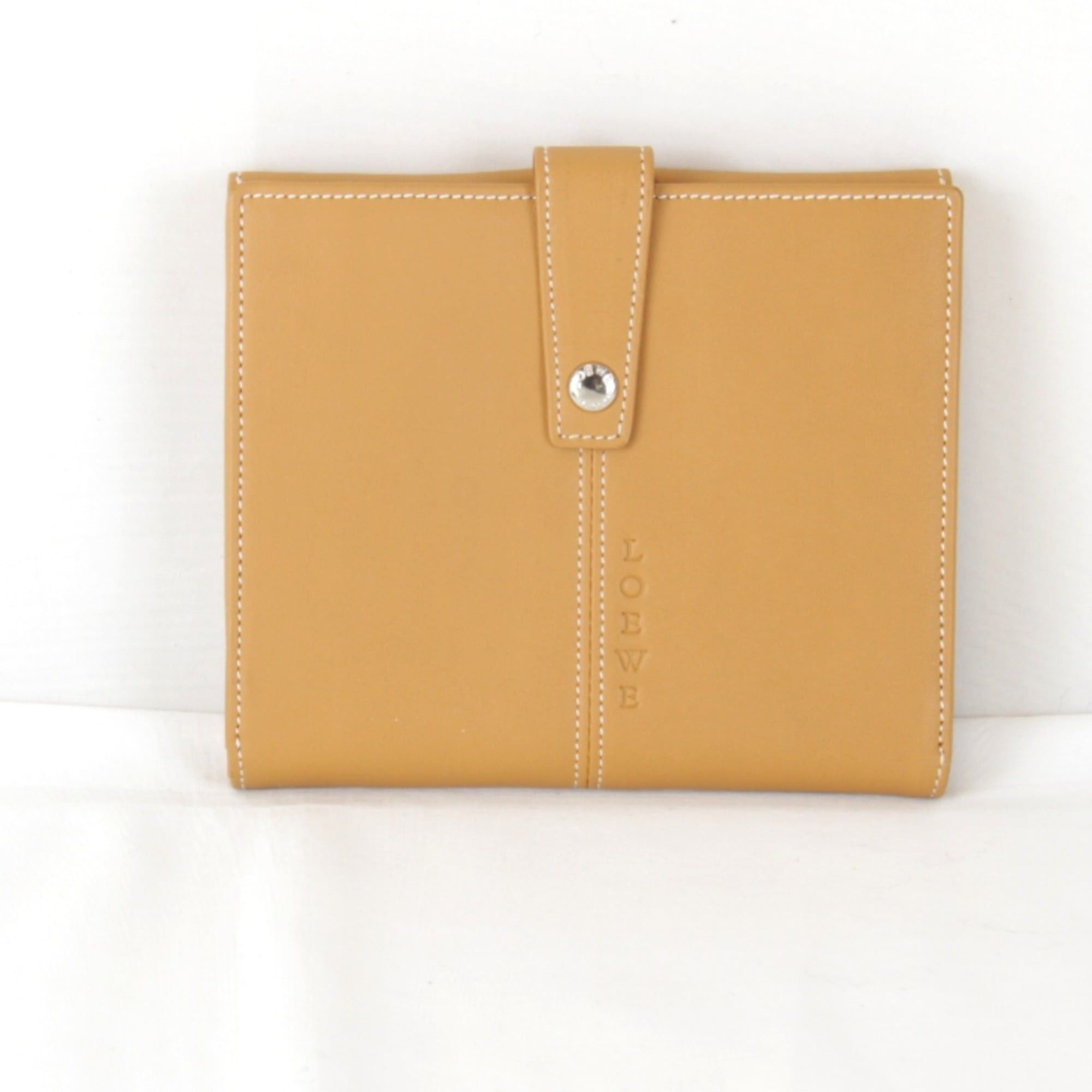 Loewe LOEWE women's bi-fold leather wallet in brown. Size ONE SIZE - 1 Thumbnail